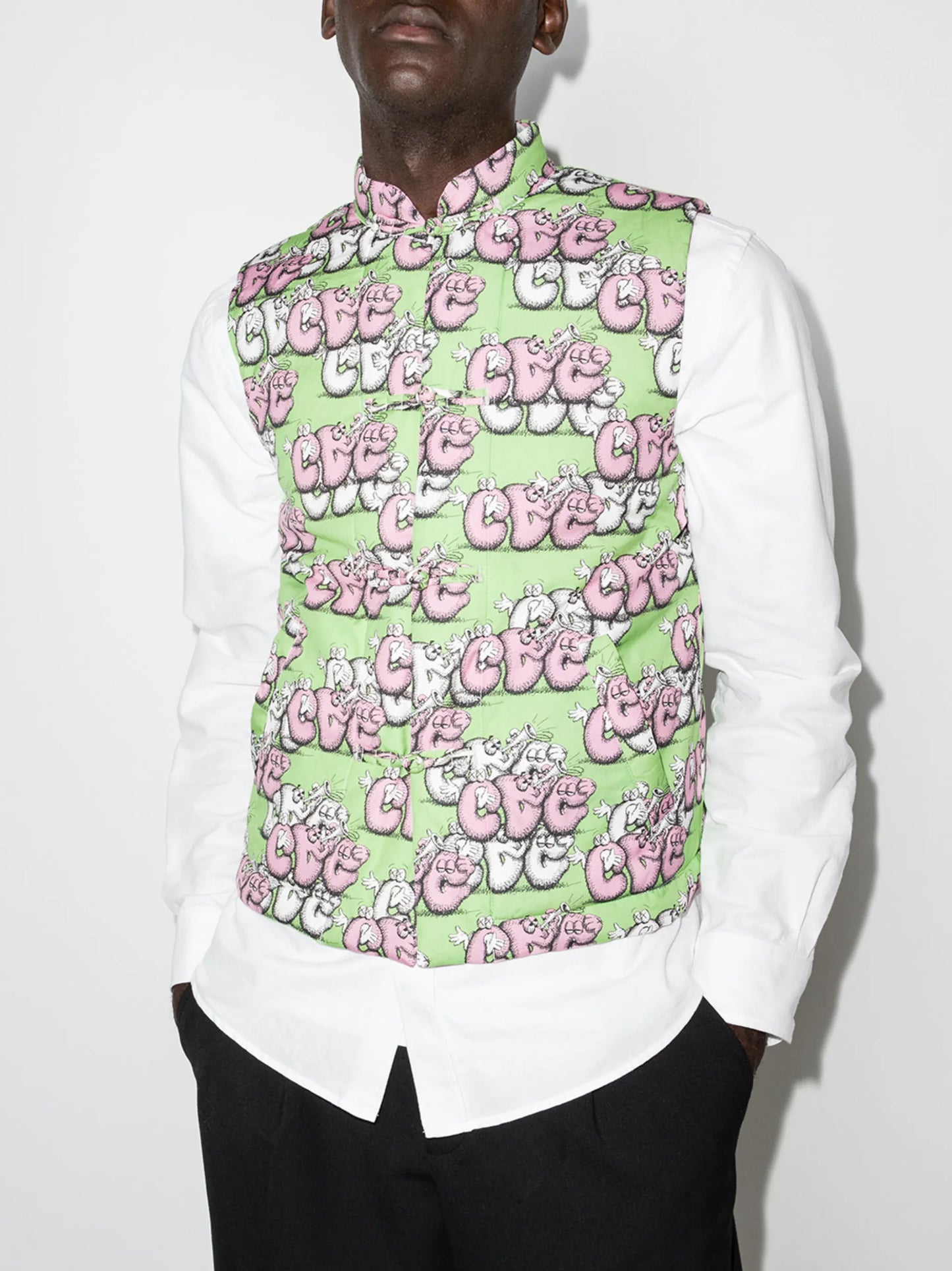 x KAWS cartoon logo gilet