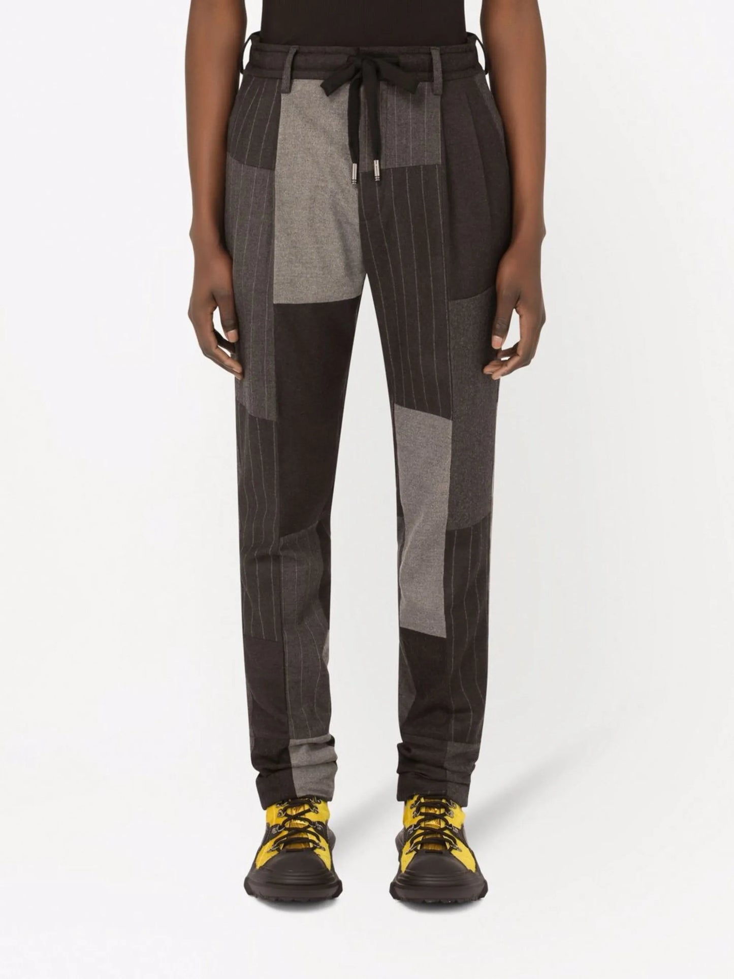multi-panel drawstring-fastening trousers