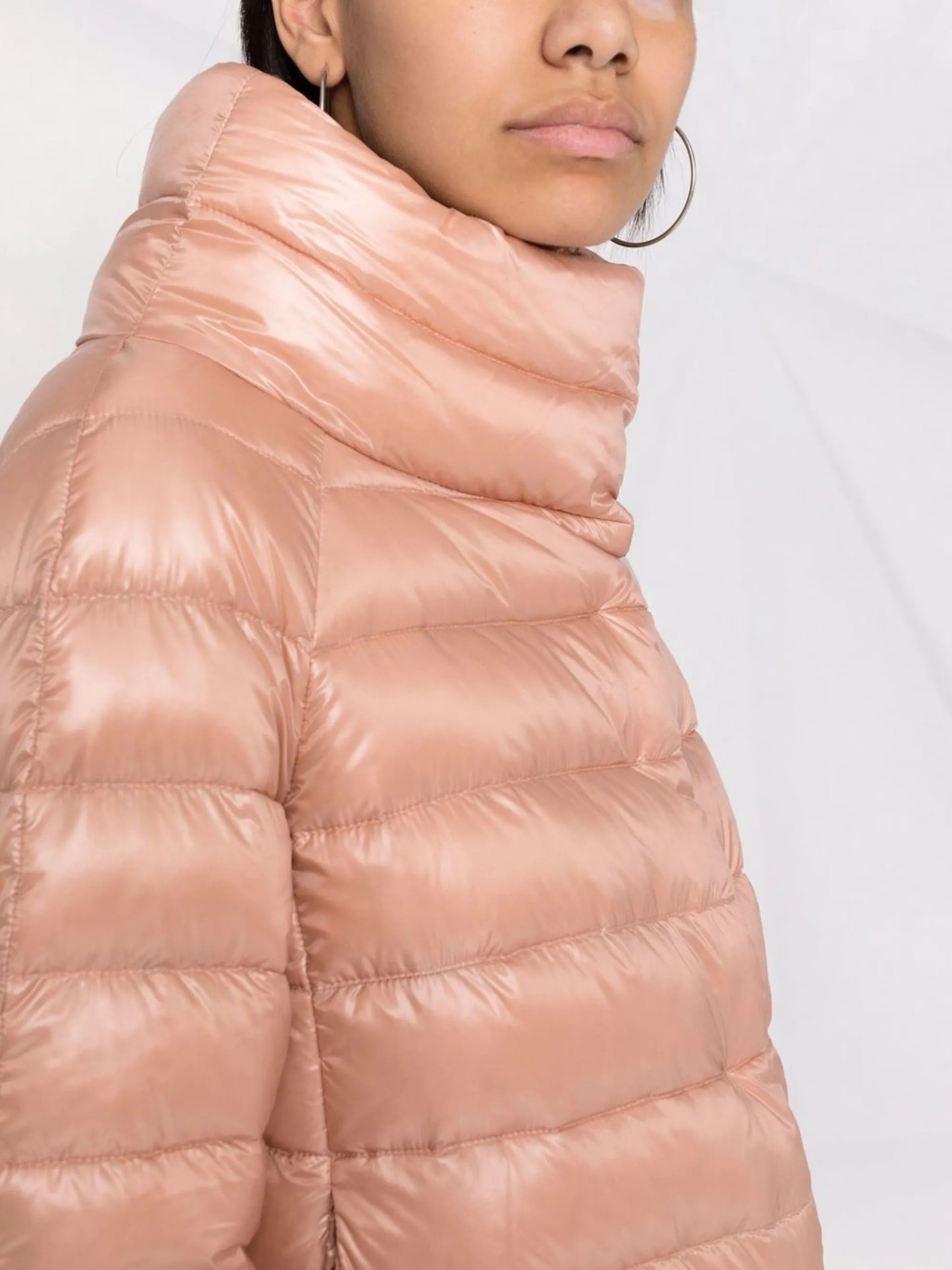 high-neck three-quarter sleeves puffer jacket