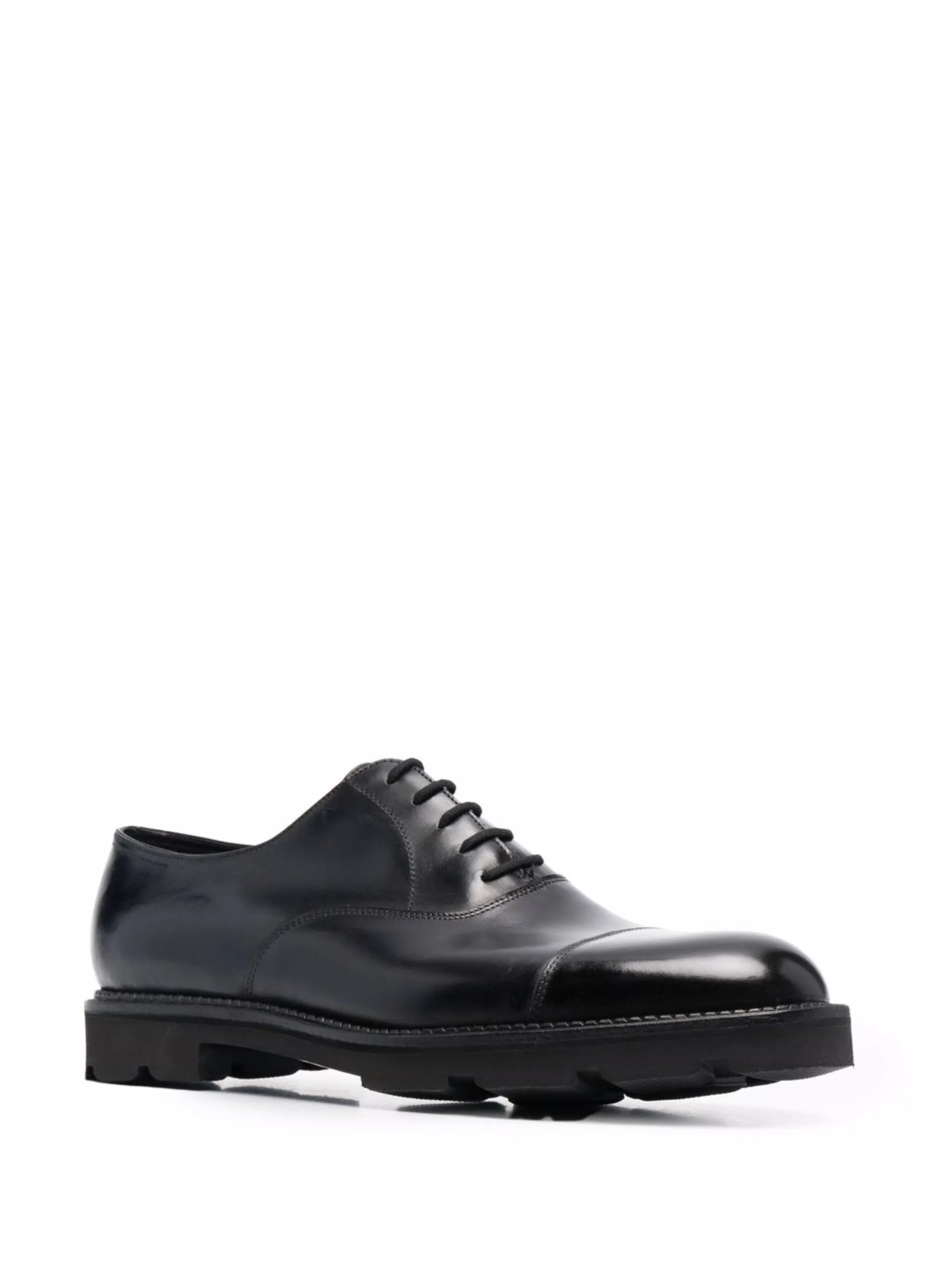 lace-up leather shoes
