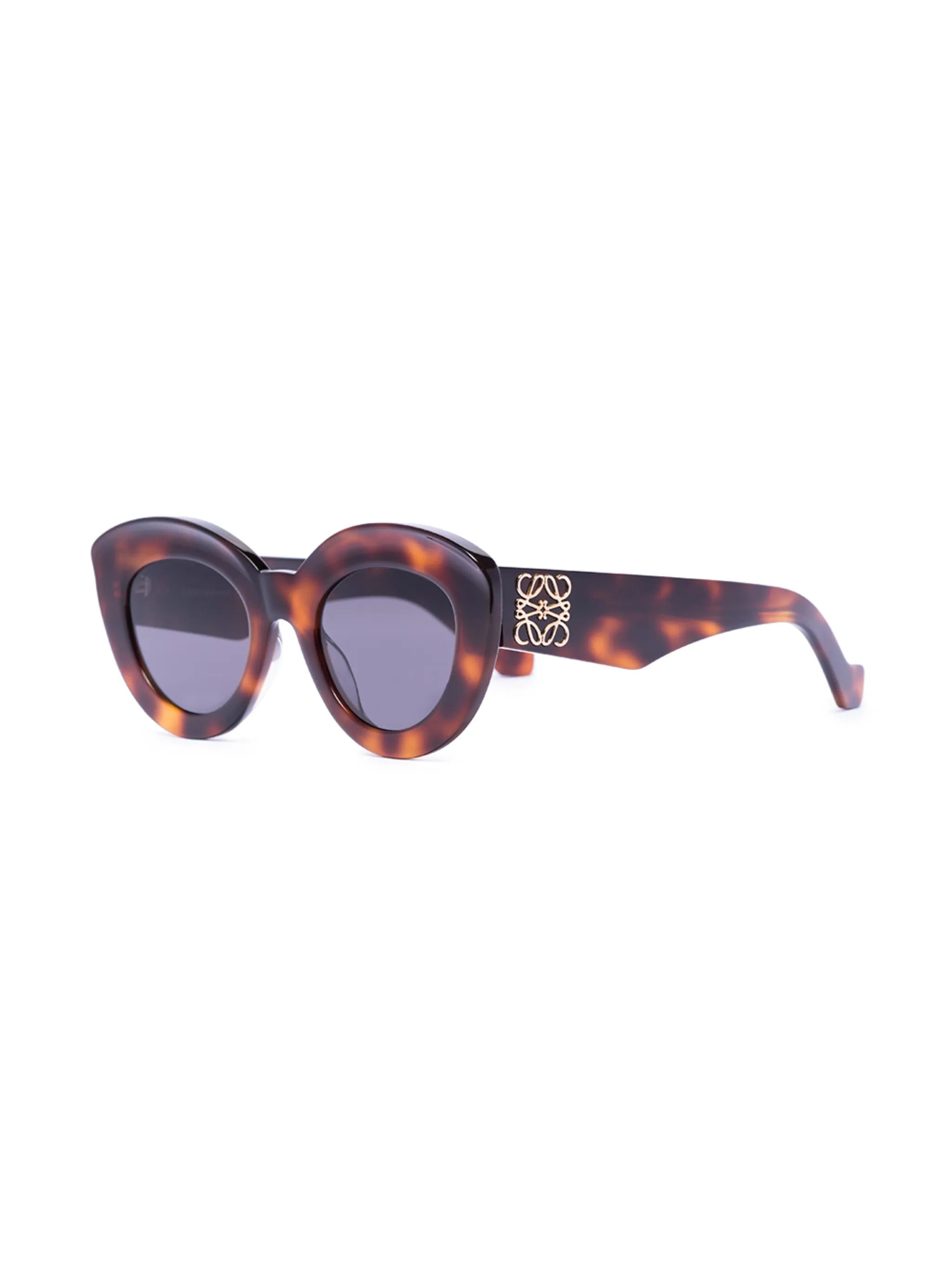 cat-eye frame sunglasses