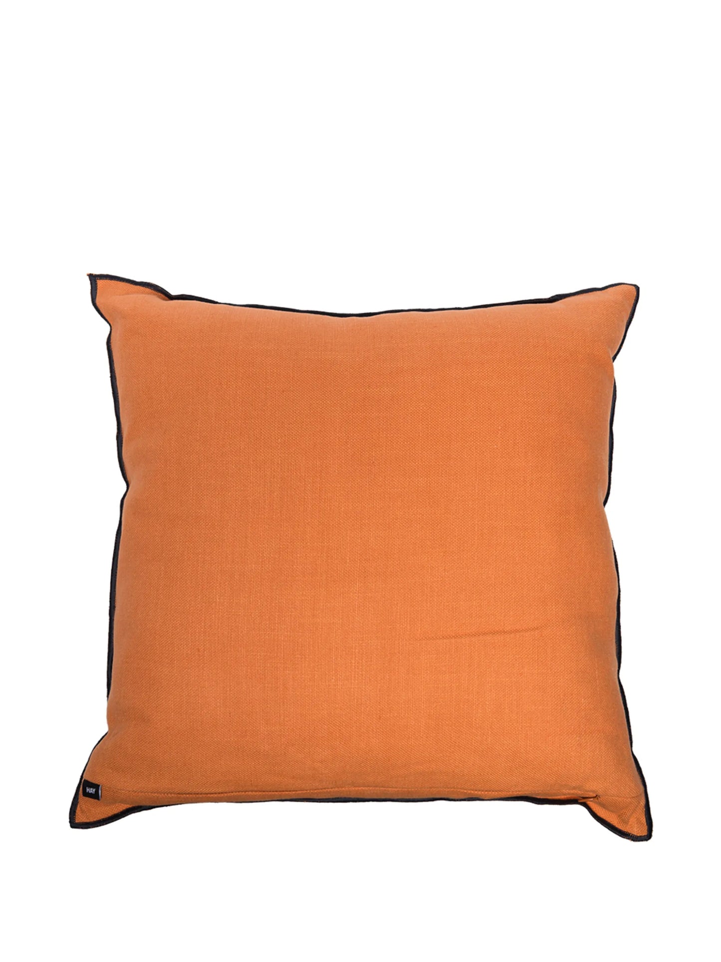Outline contrast trim cushion