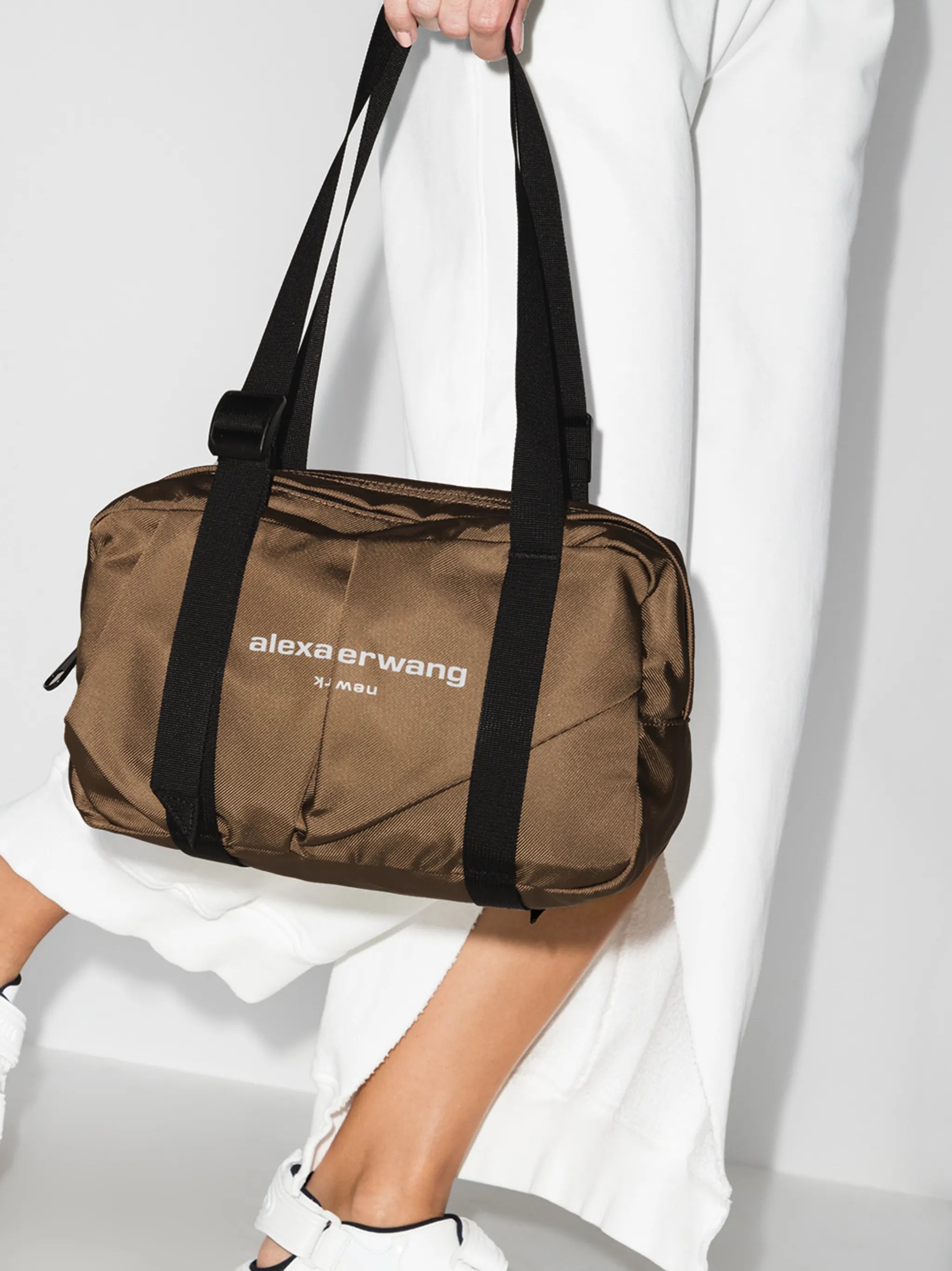 Wangsport logo-print duffle bag
