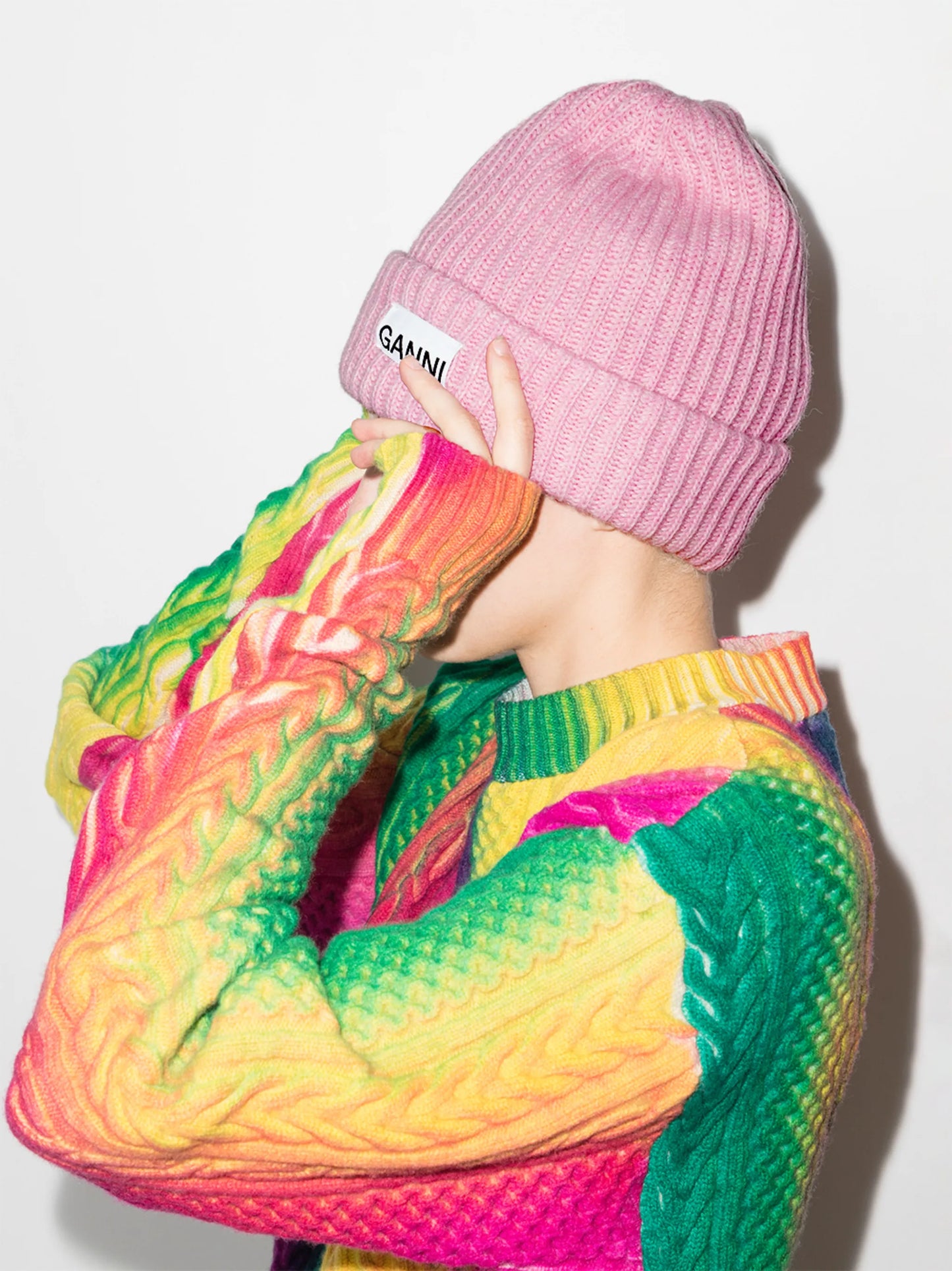 logo-patch ribbed-knit beanie