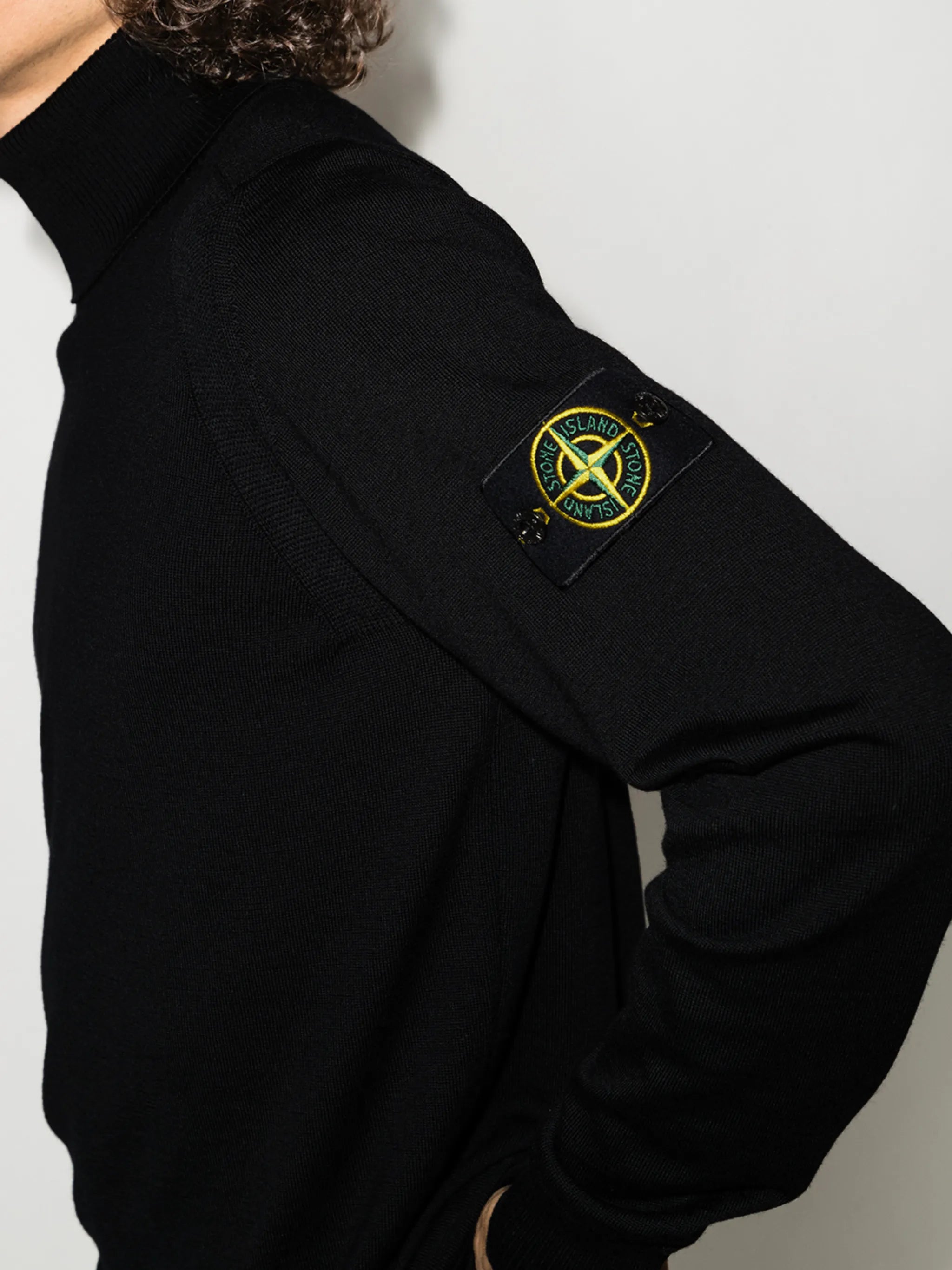 logo-patch roll-neck jumper