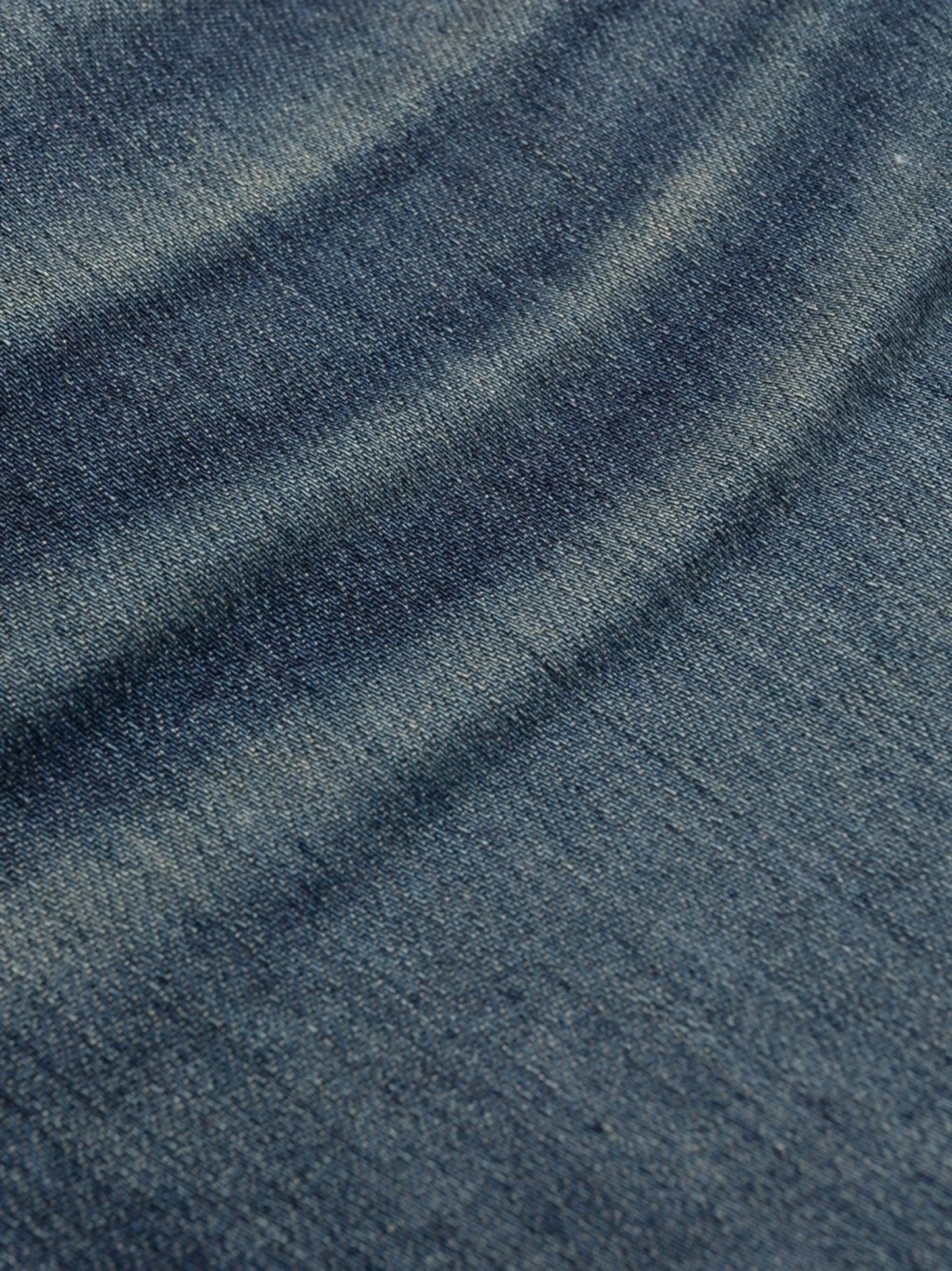 light-wash skinny jeans