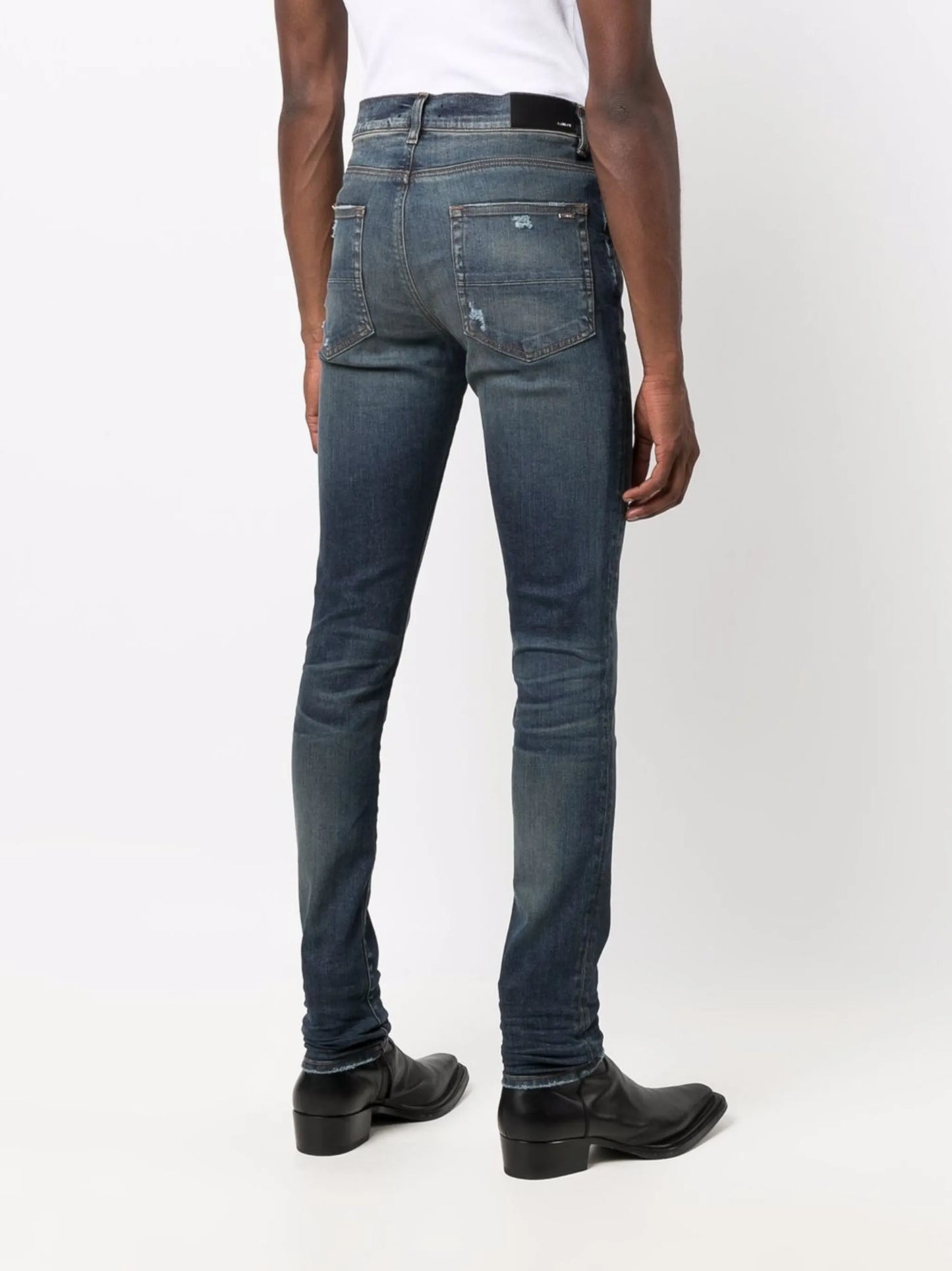 light-wash skinny jeans