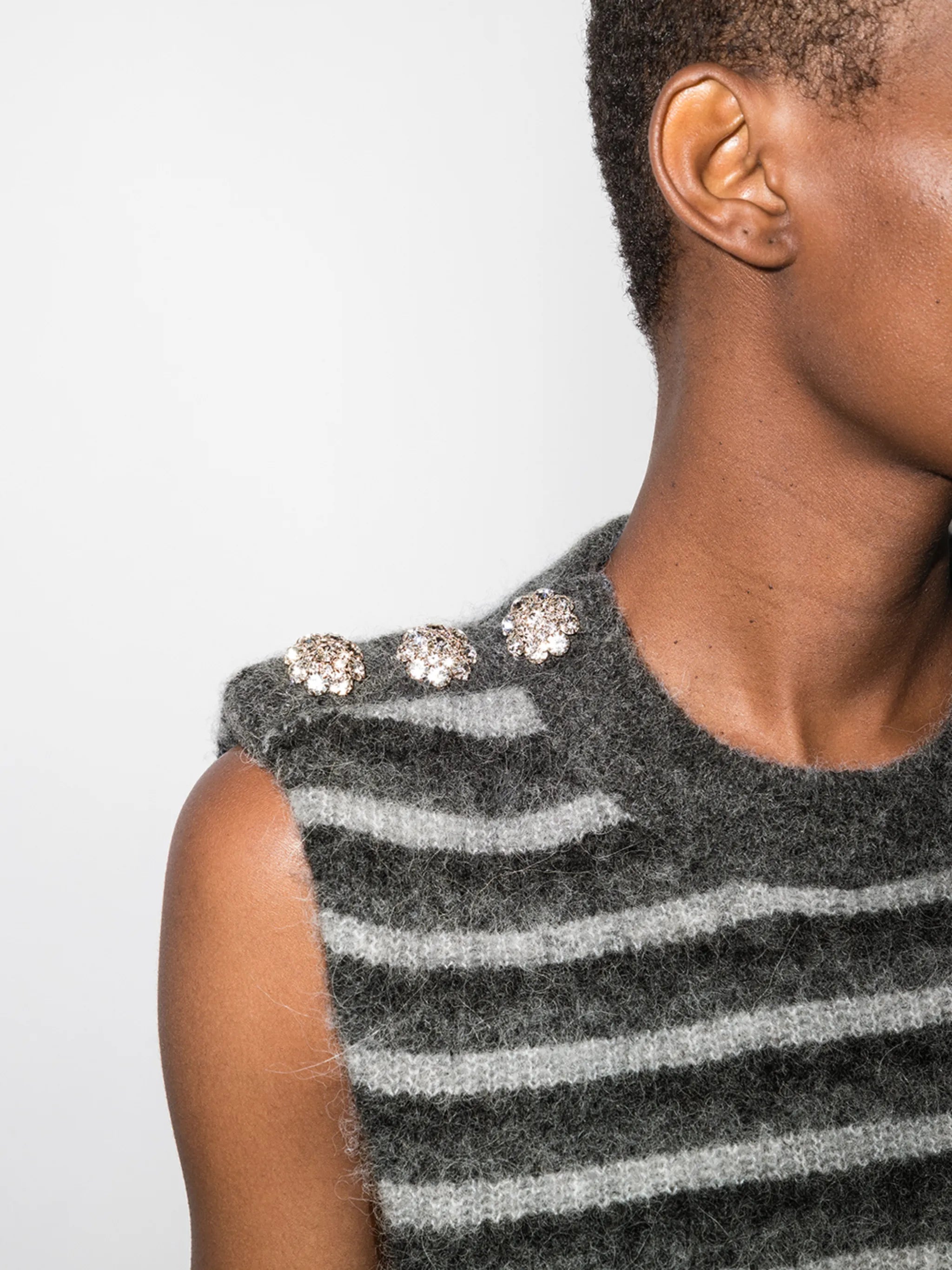 stripe-pattern knitted vest