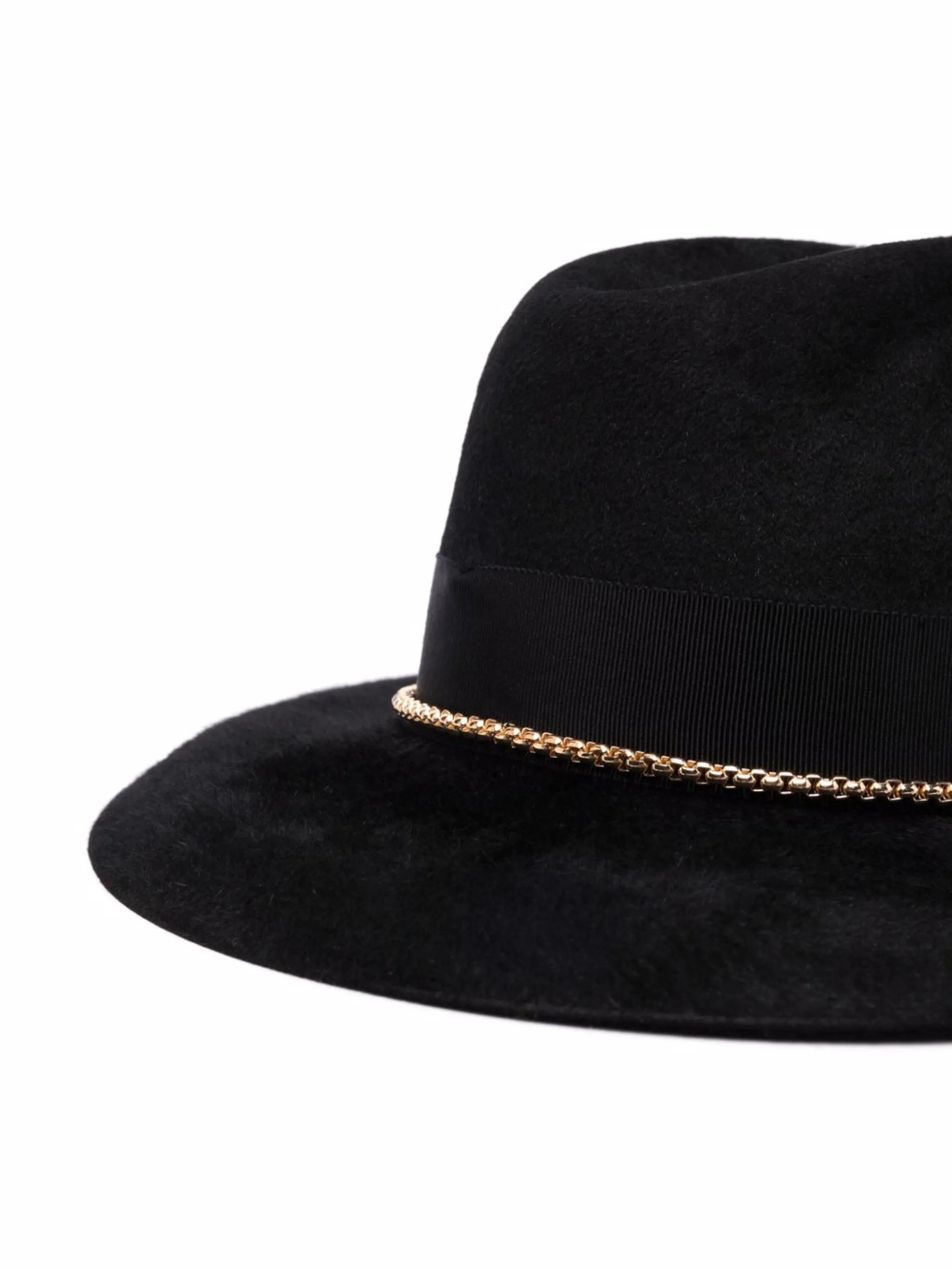 box-chain detail hat