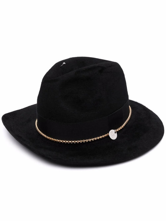 box-chain detail hat