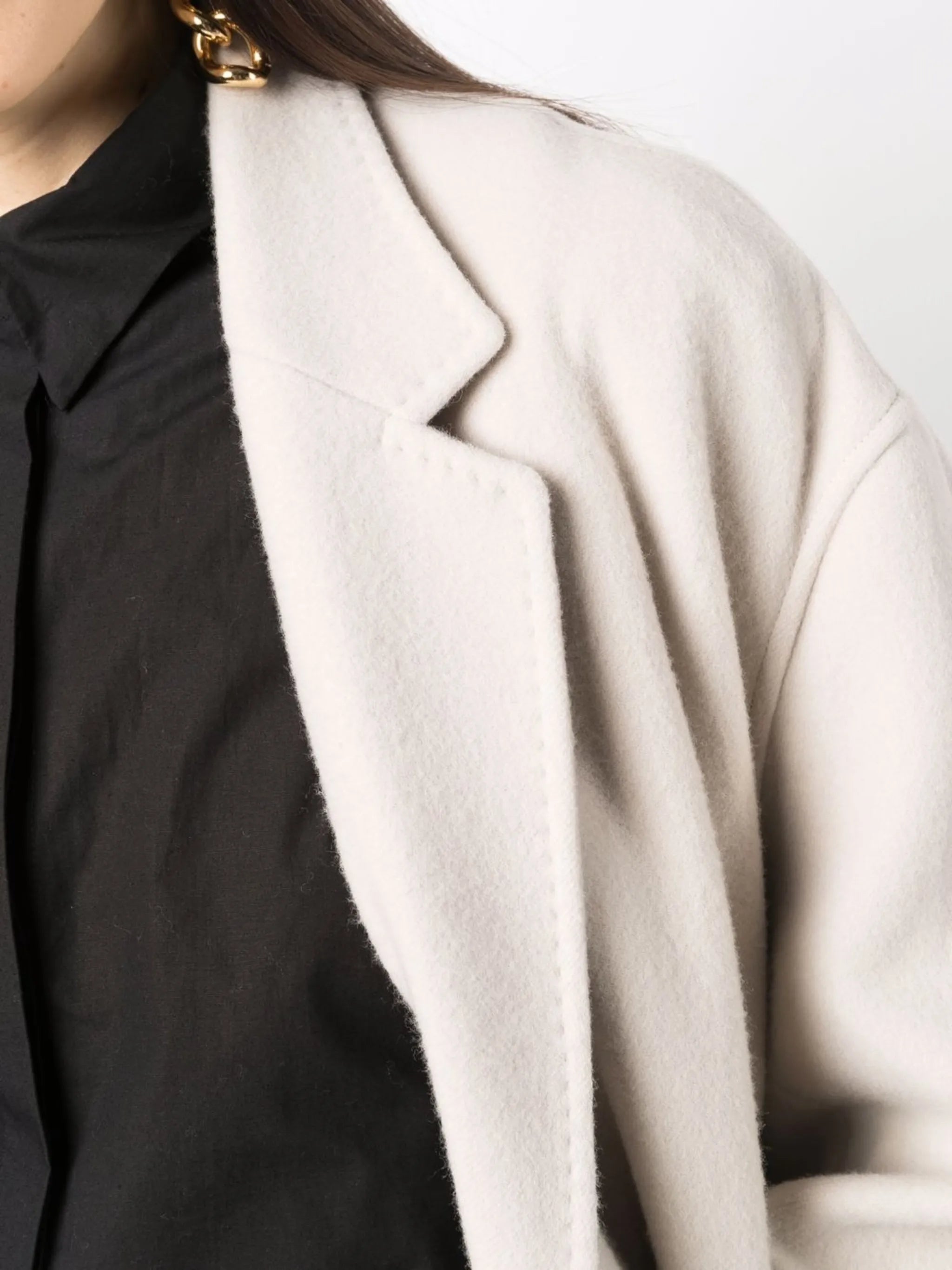 notched-lapels single-breasted coat