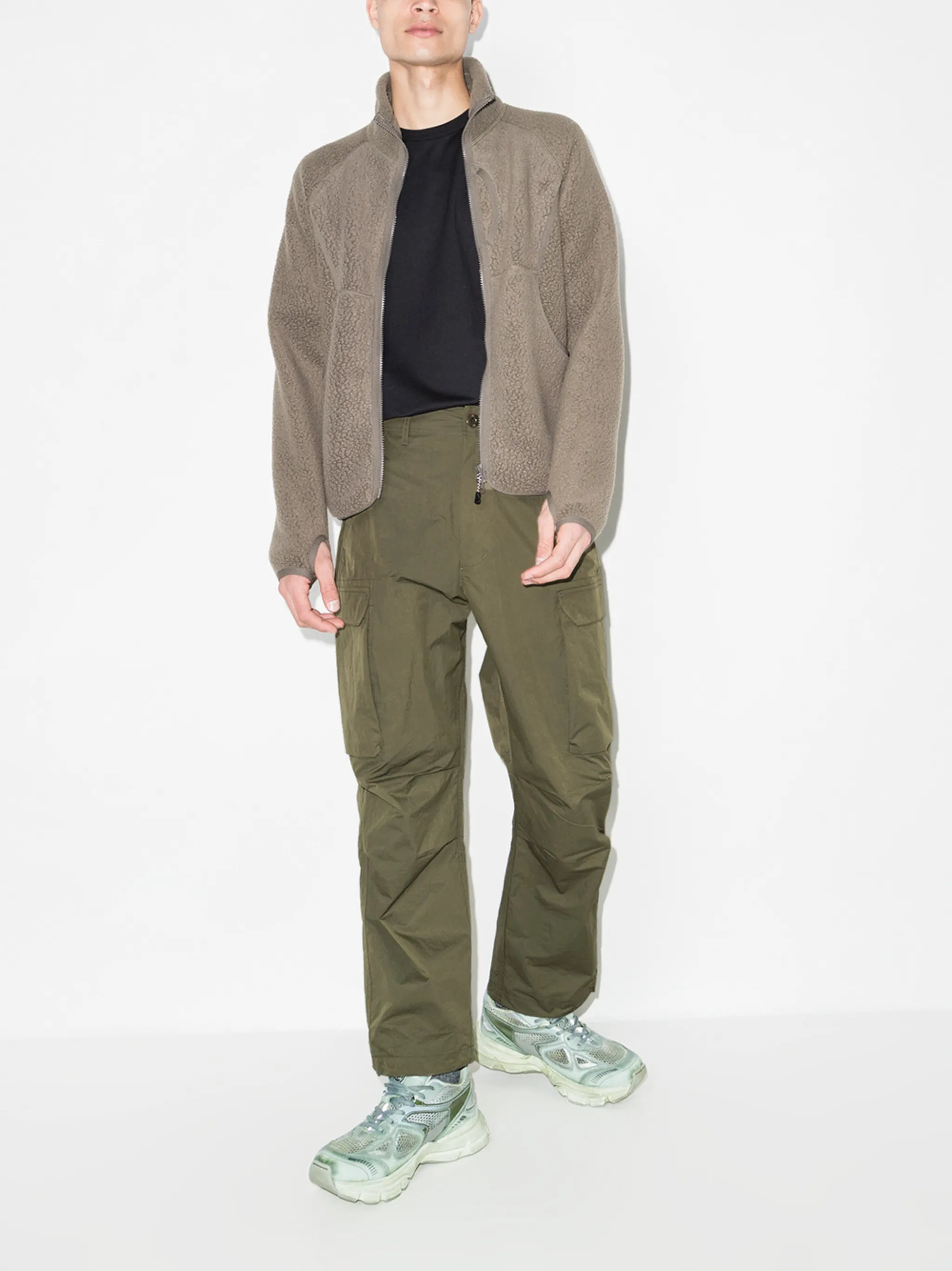 straight-leg cargo trousers