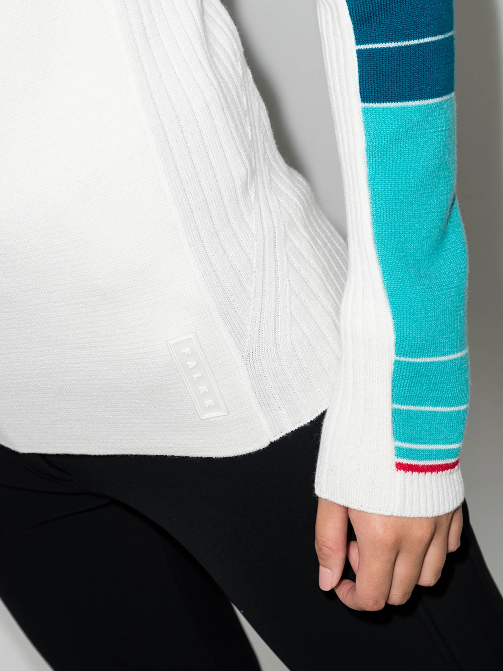 zip-up ski jumper