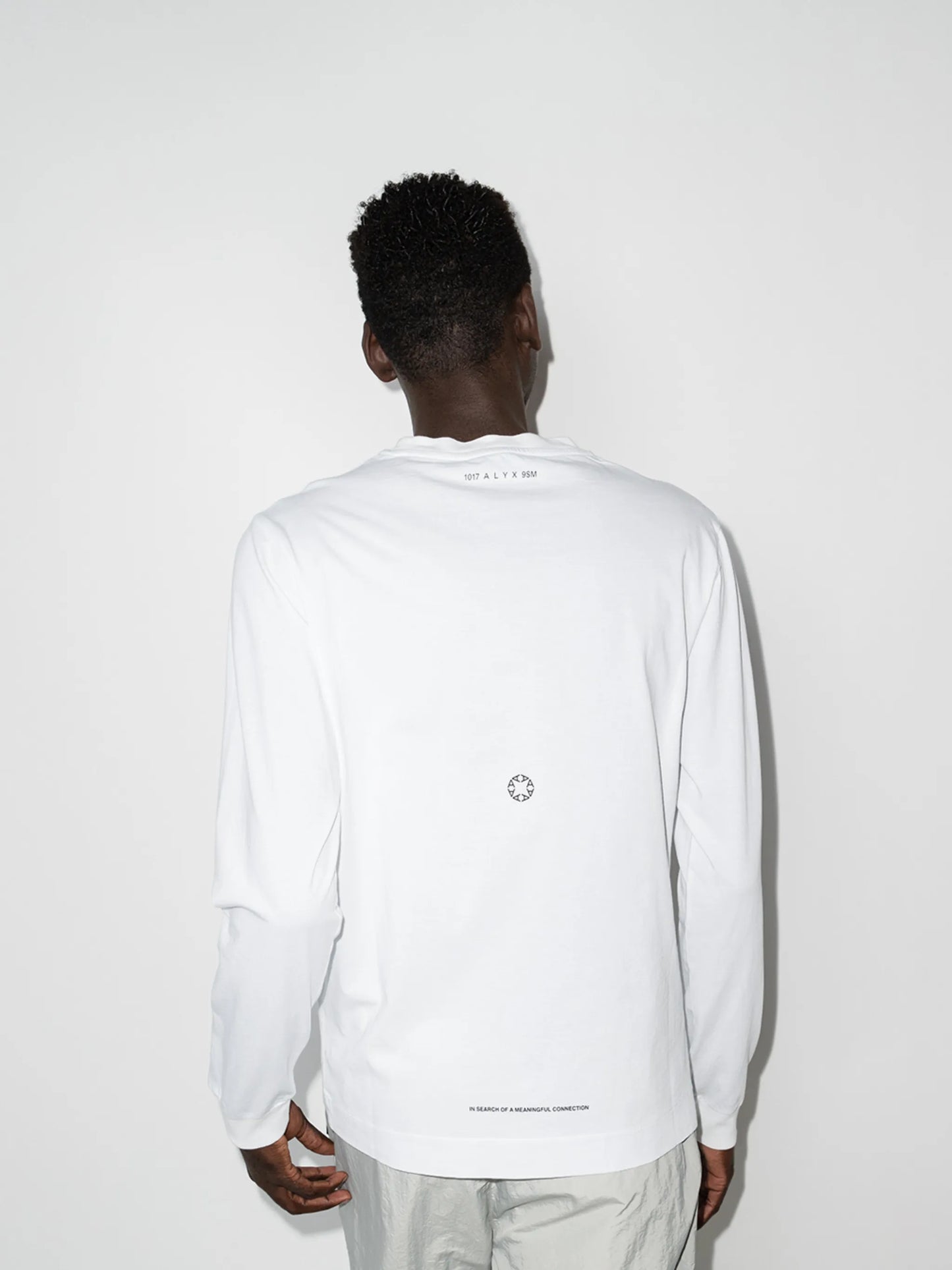 spray-logo long-sleeve T-shirt