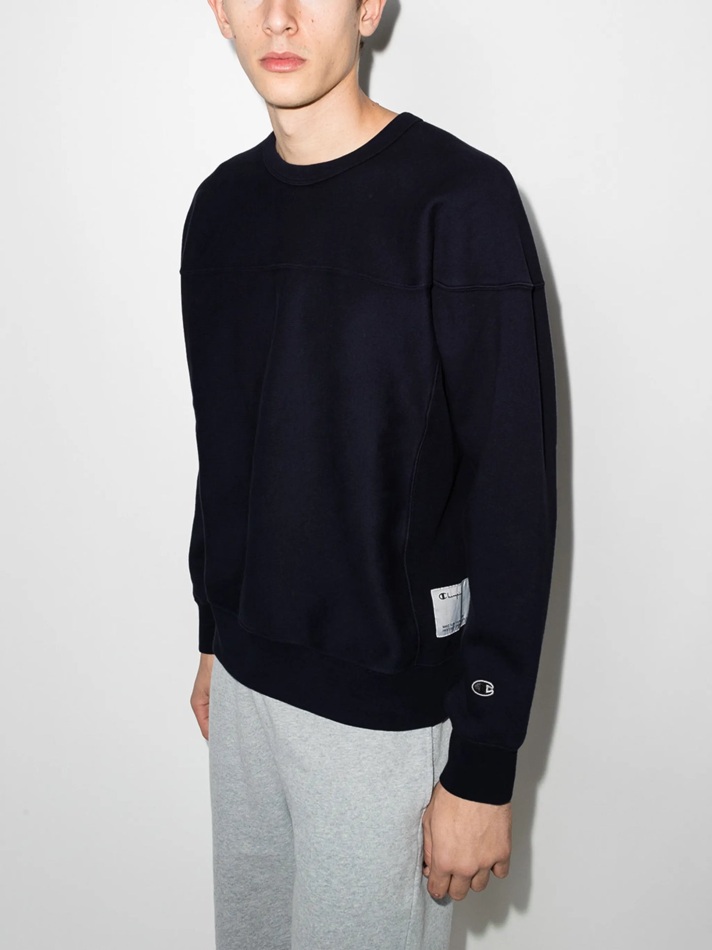 logo-patch crew neck sweatshirt