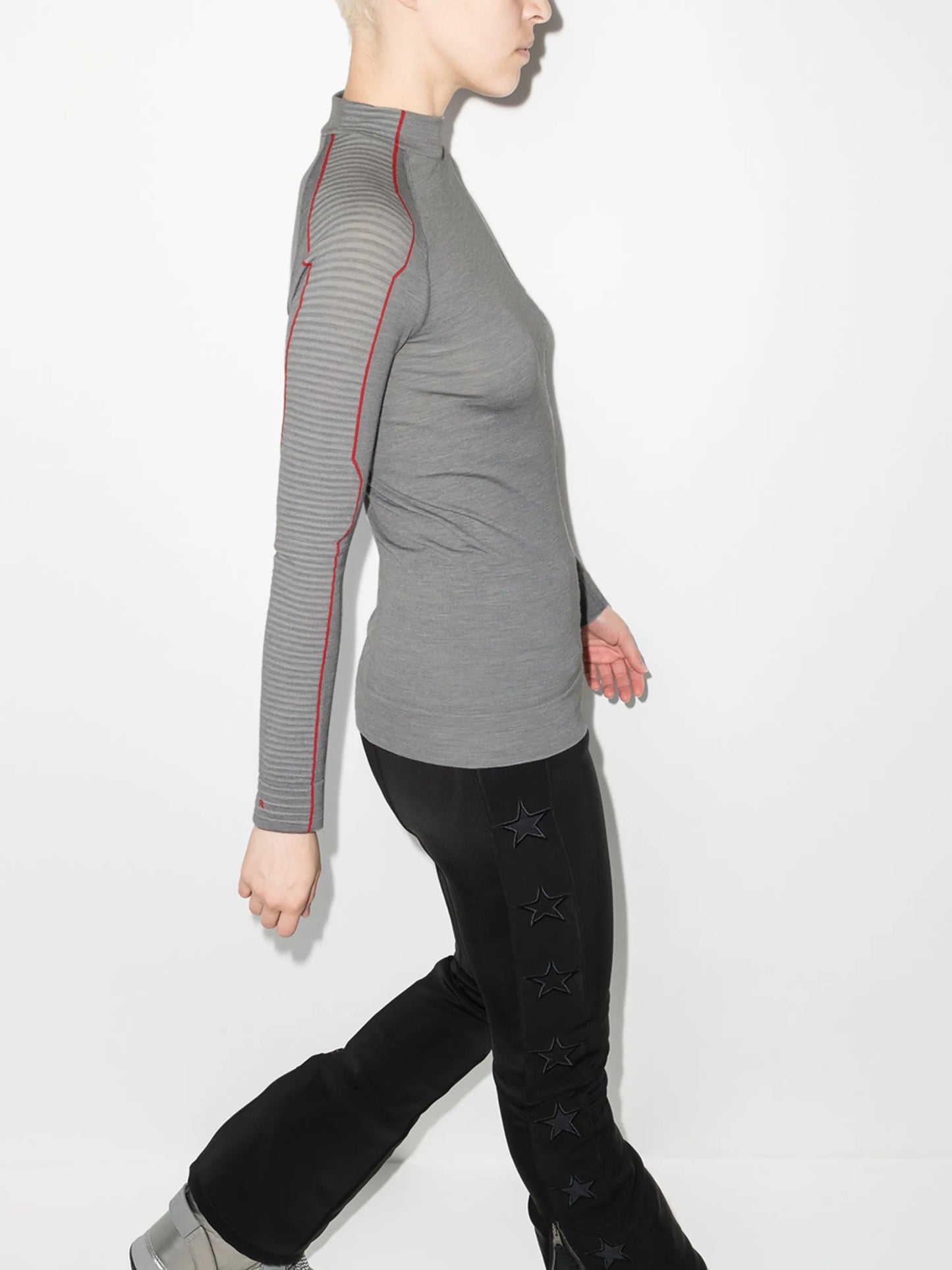contrasting-trim compression top