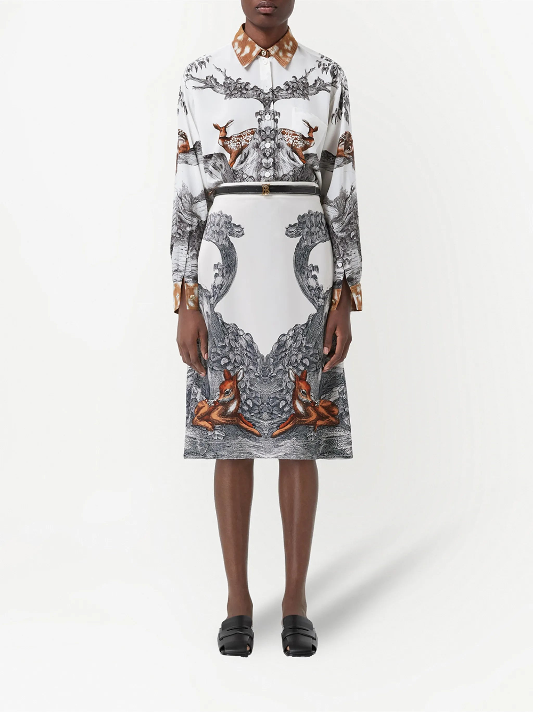 deer sketch printed skirt