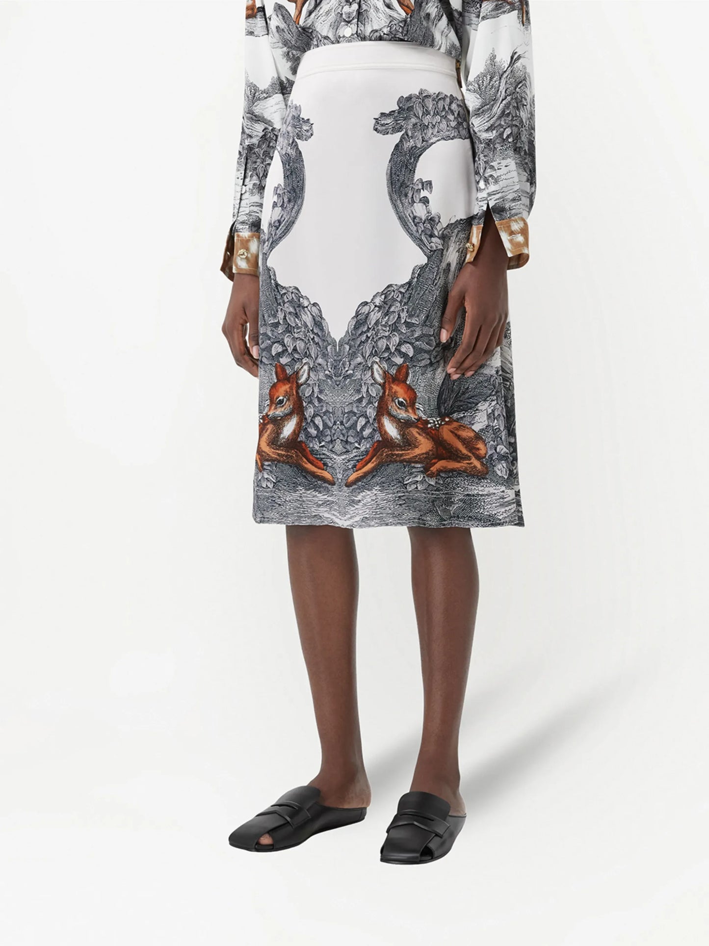 deer sketch printed skirt