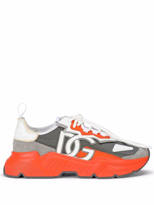 logo-patch lace-up sneakers