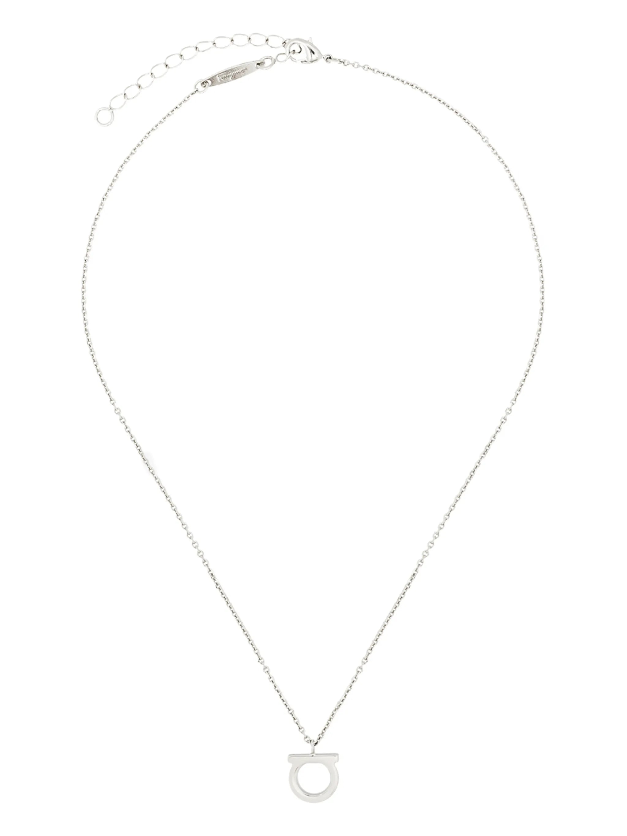pendant necklace