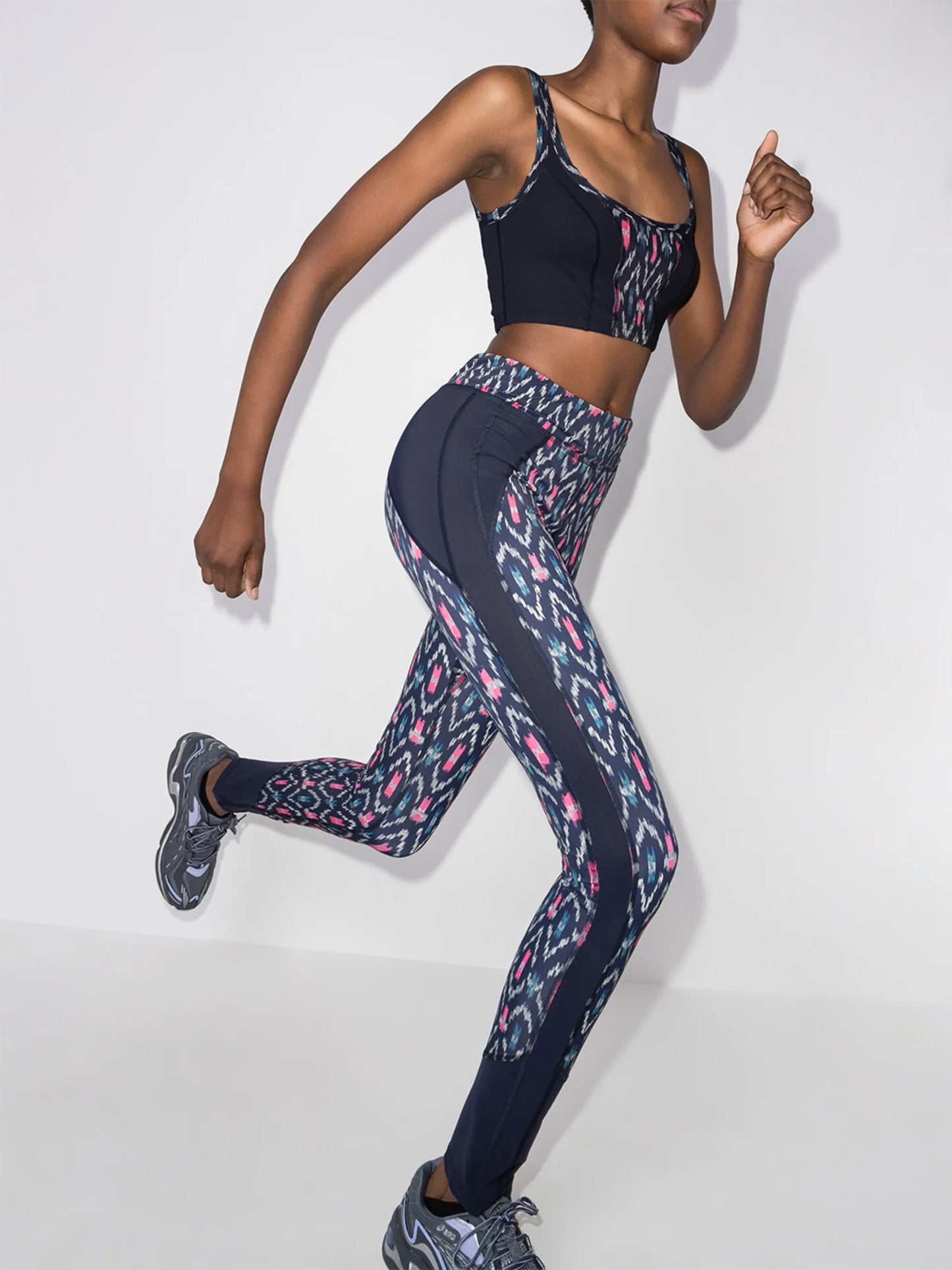 Taceya abstract-print sports bra