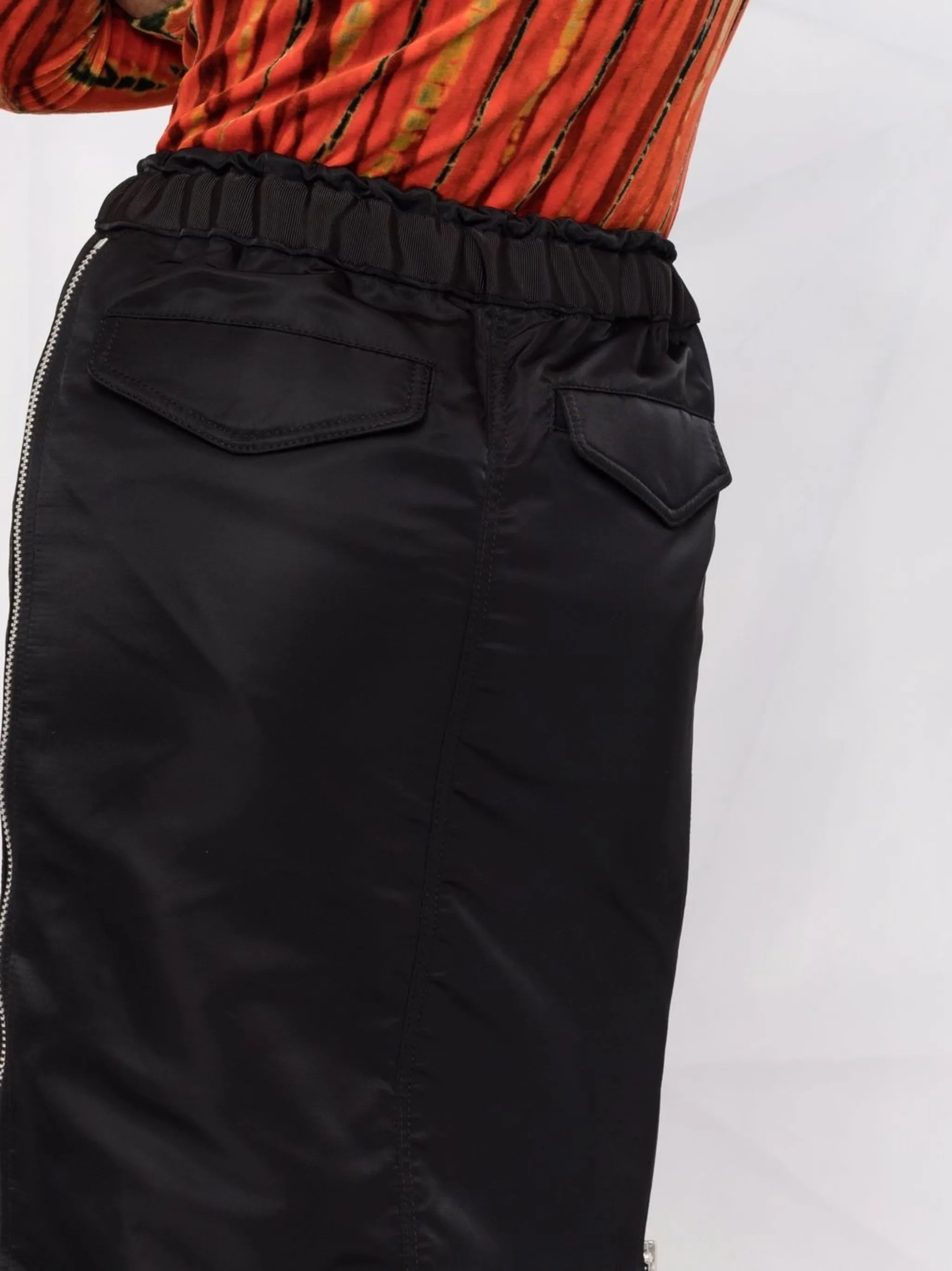 contrast-panel pleated skirt