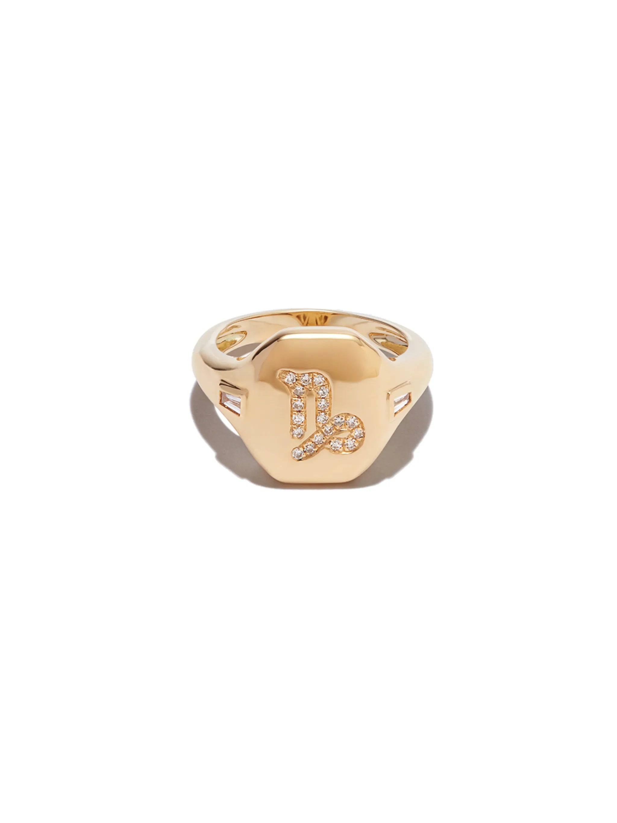 18K yellow gold capricorn diamond signet ring