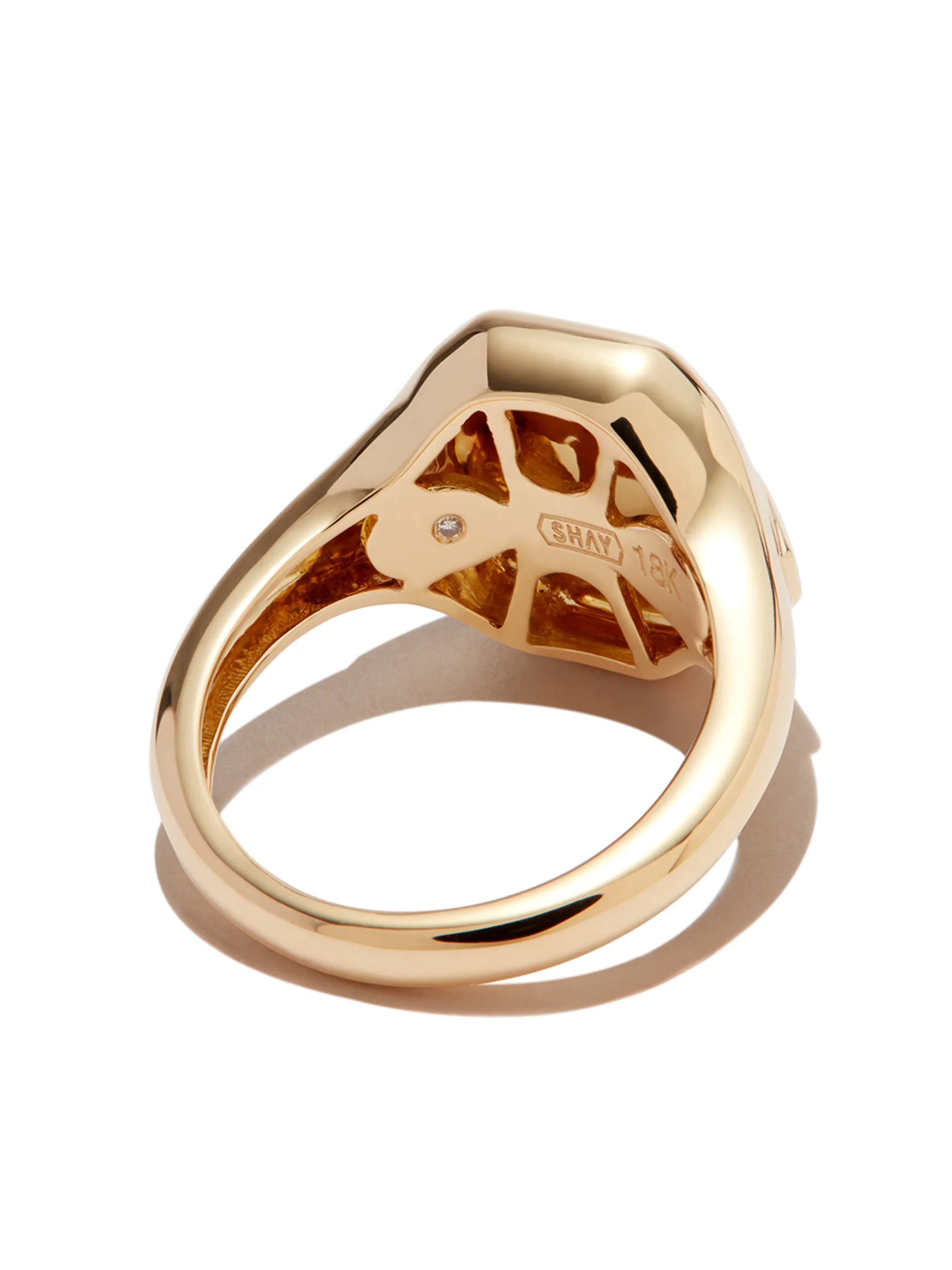 18K yellow gold capricorn diamond signet ring