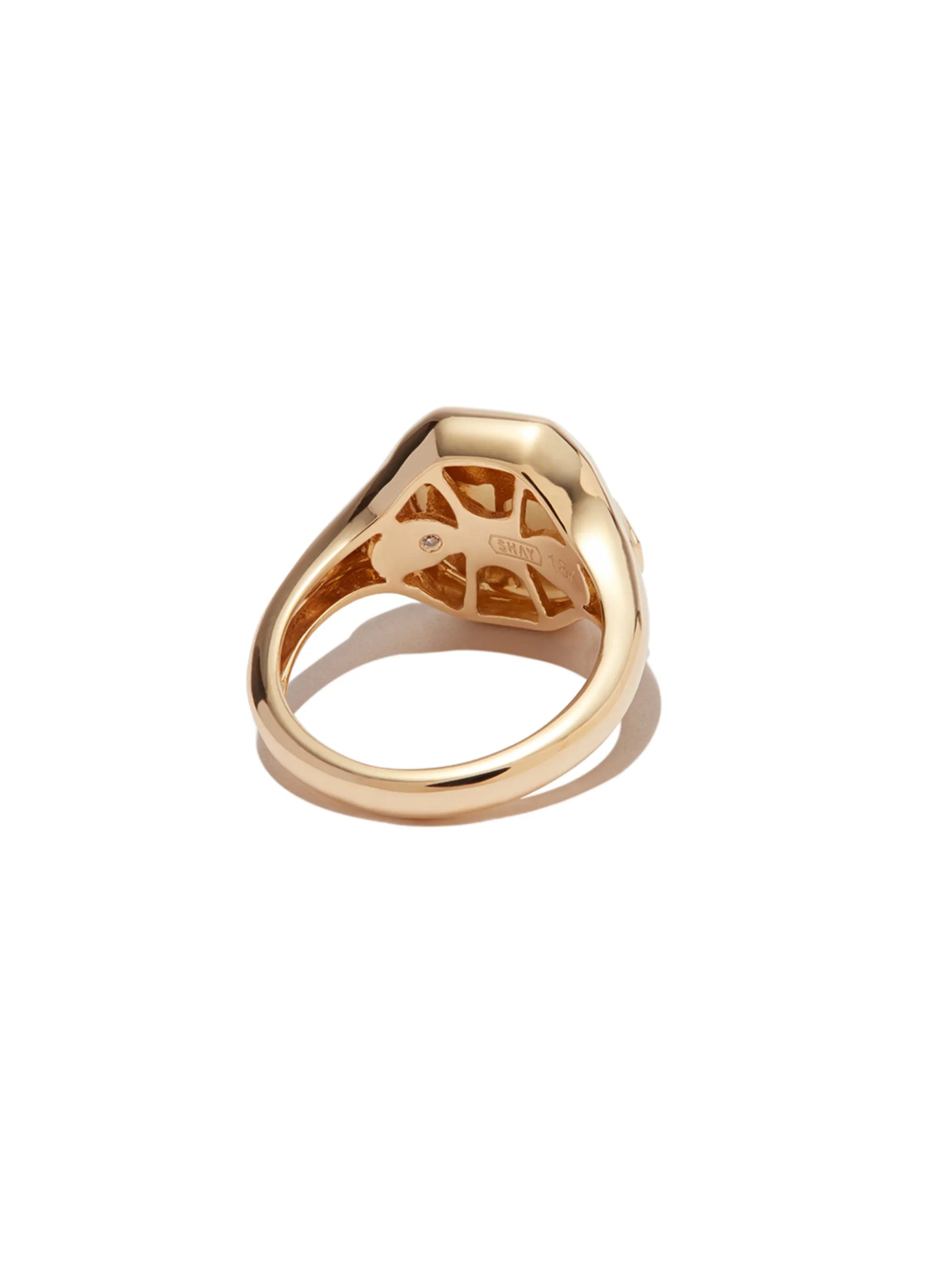 18K yellow gold taurus diamond signet ring