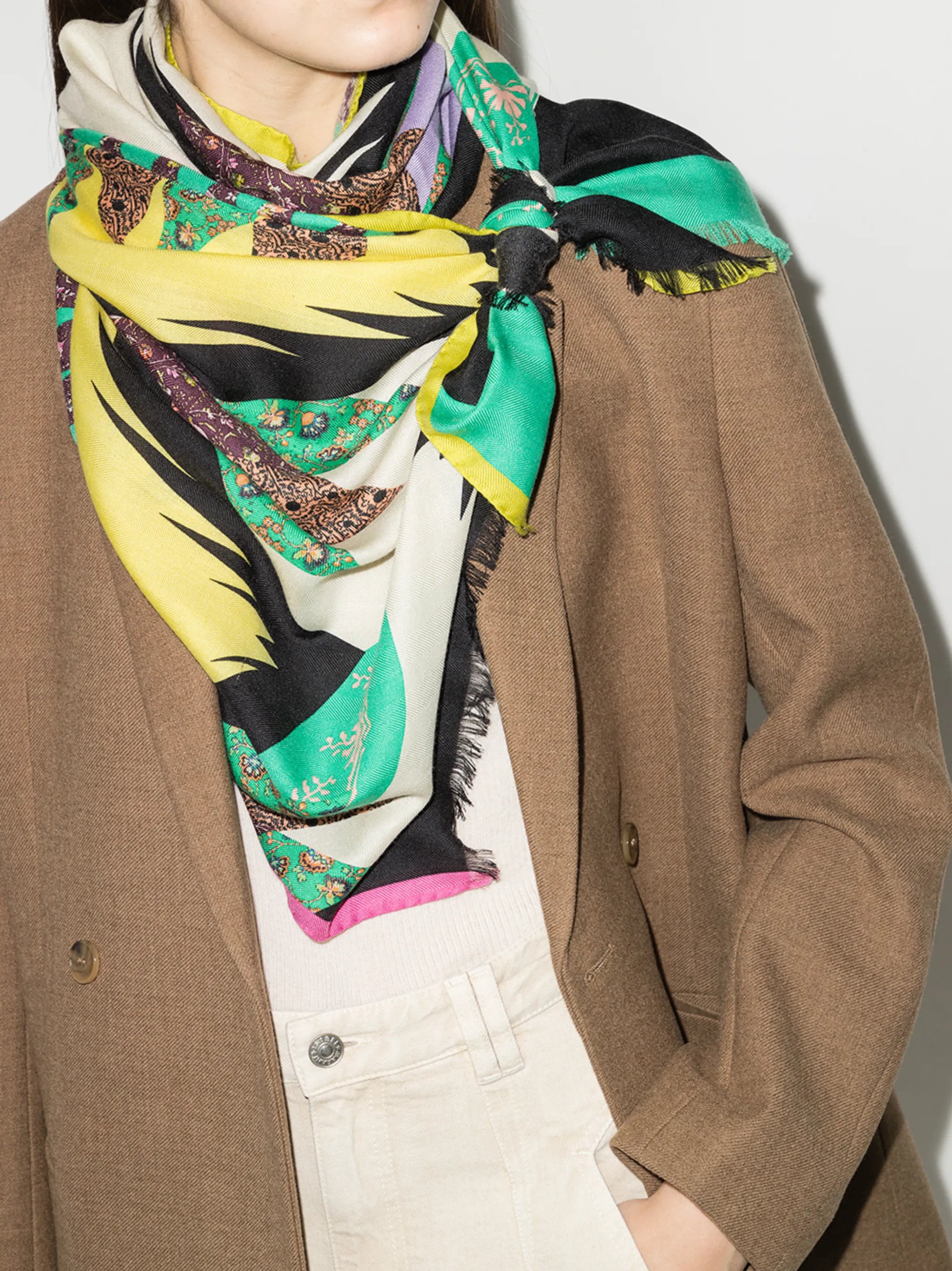 graphic-print frayed scarf