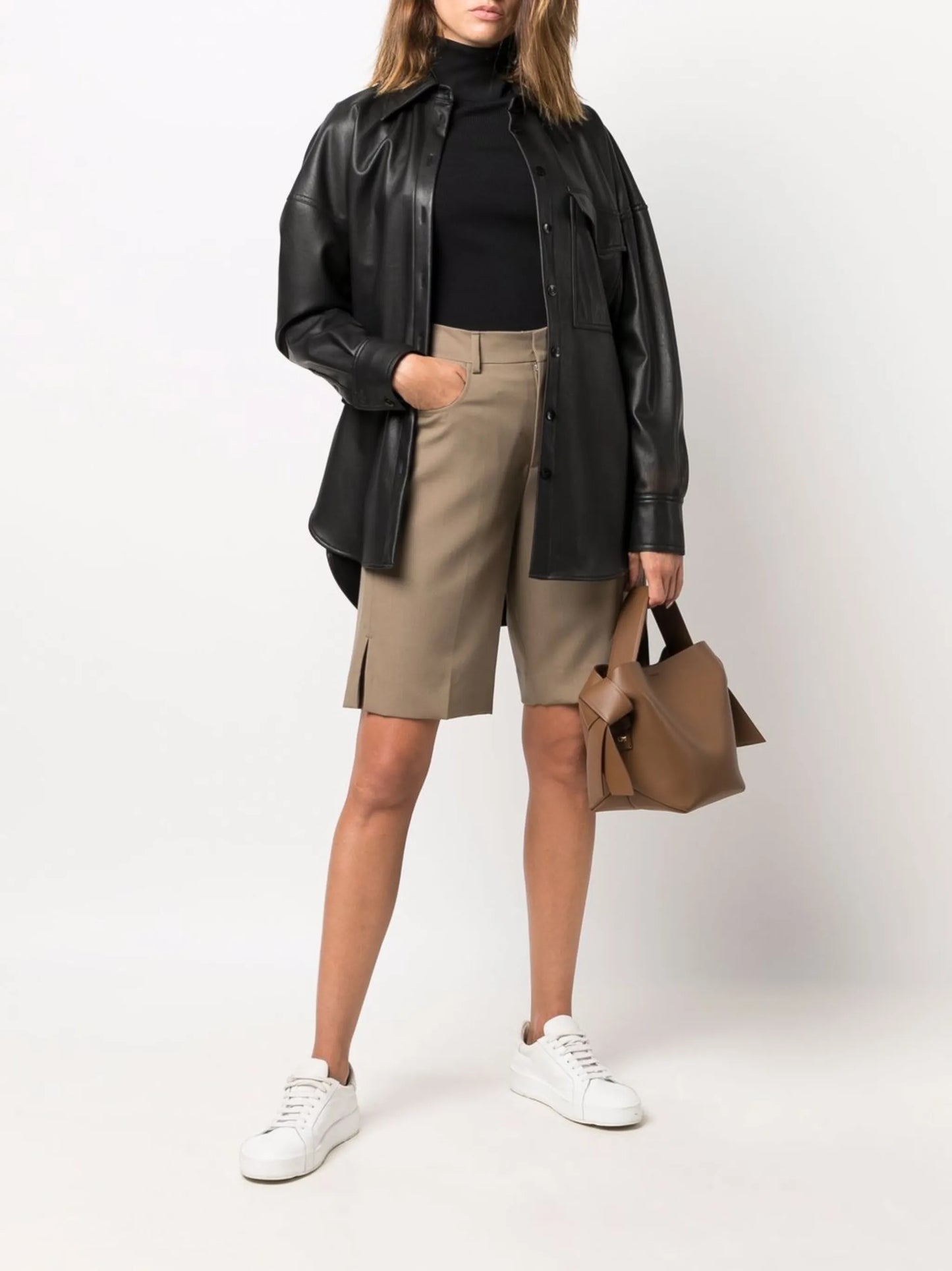tailored knee-length shorts