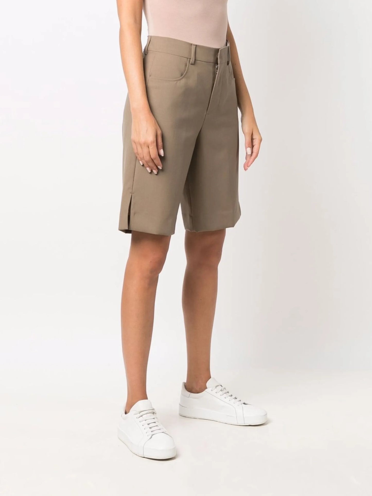 tailored knee-length shorts