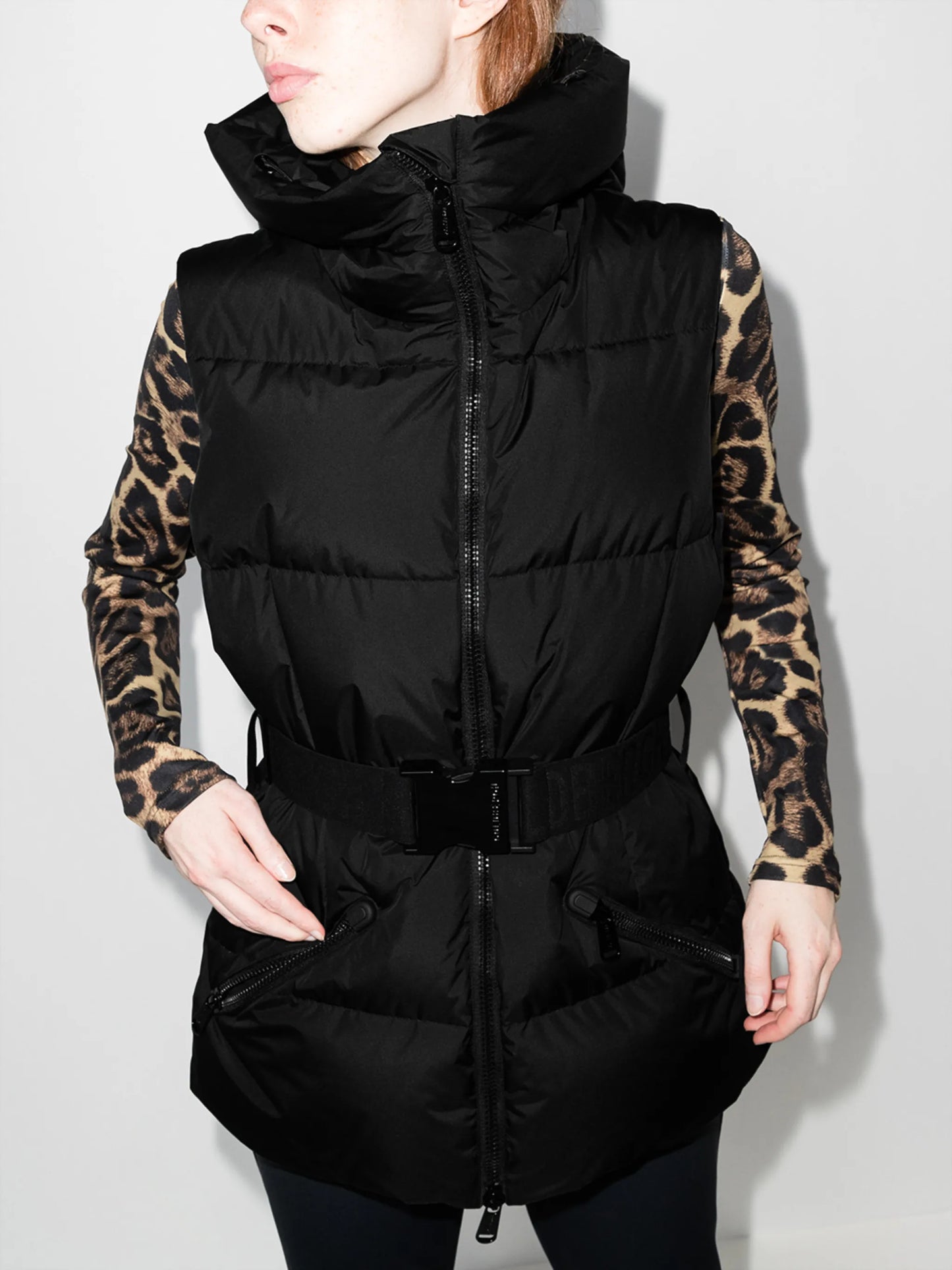 Mae sleeveless ski jacket