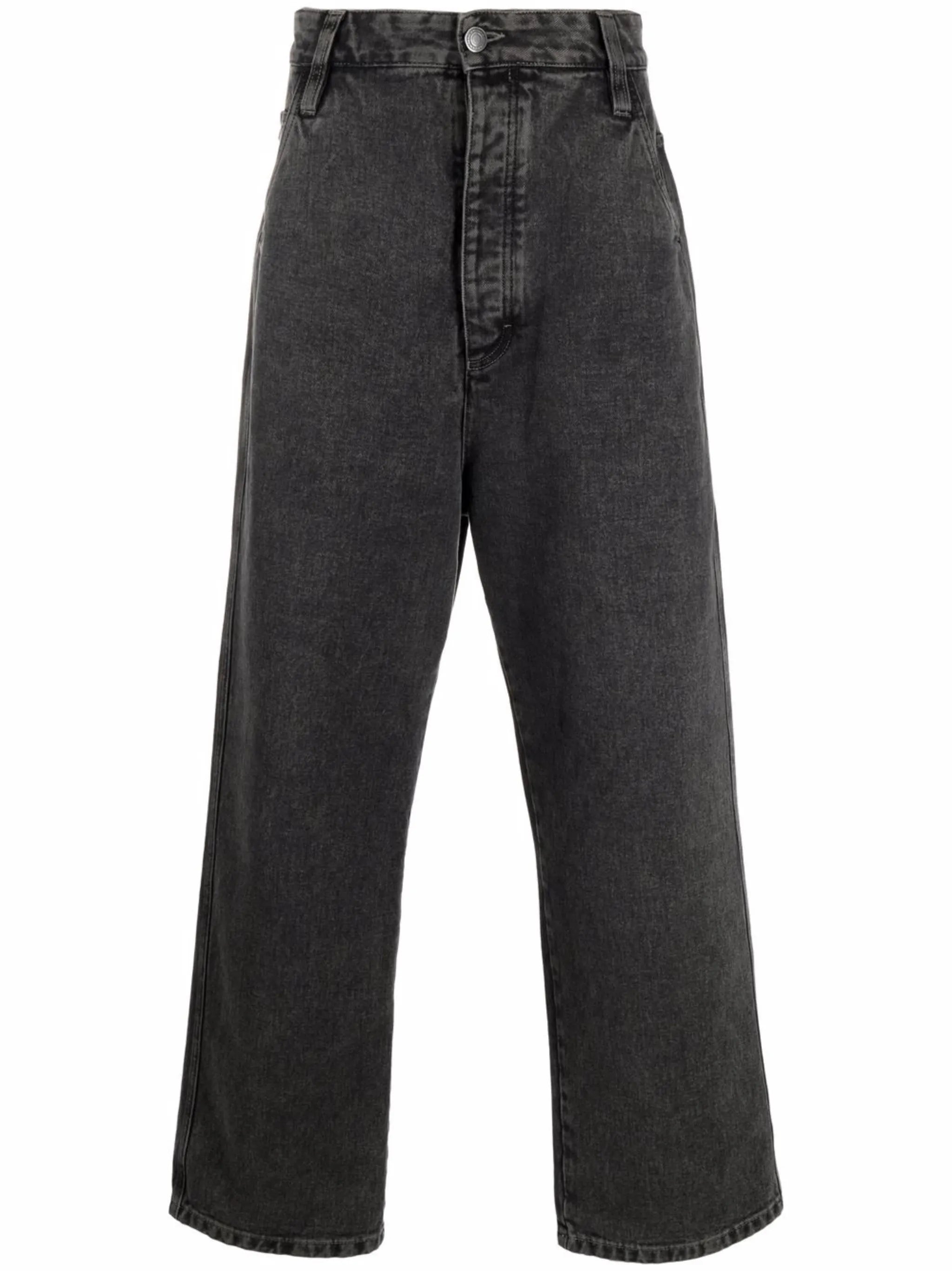wide-leg jeans