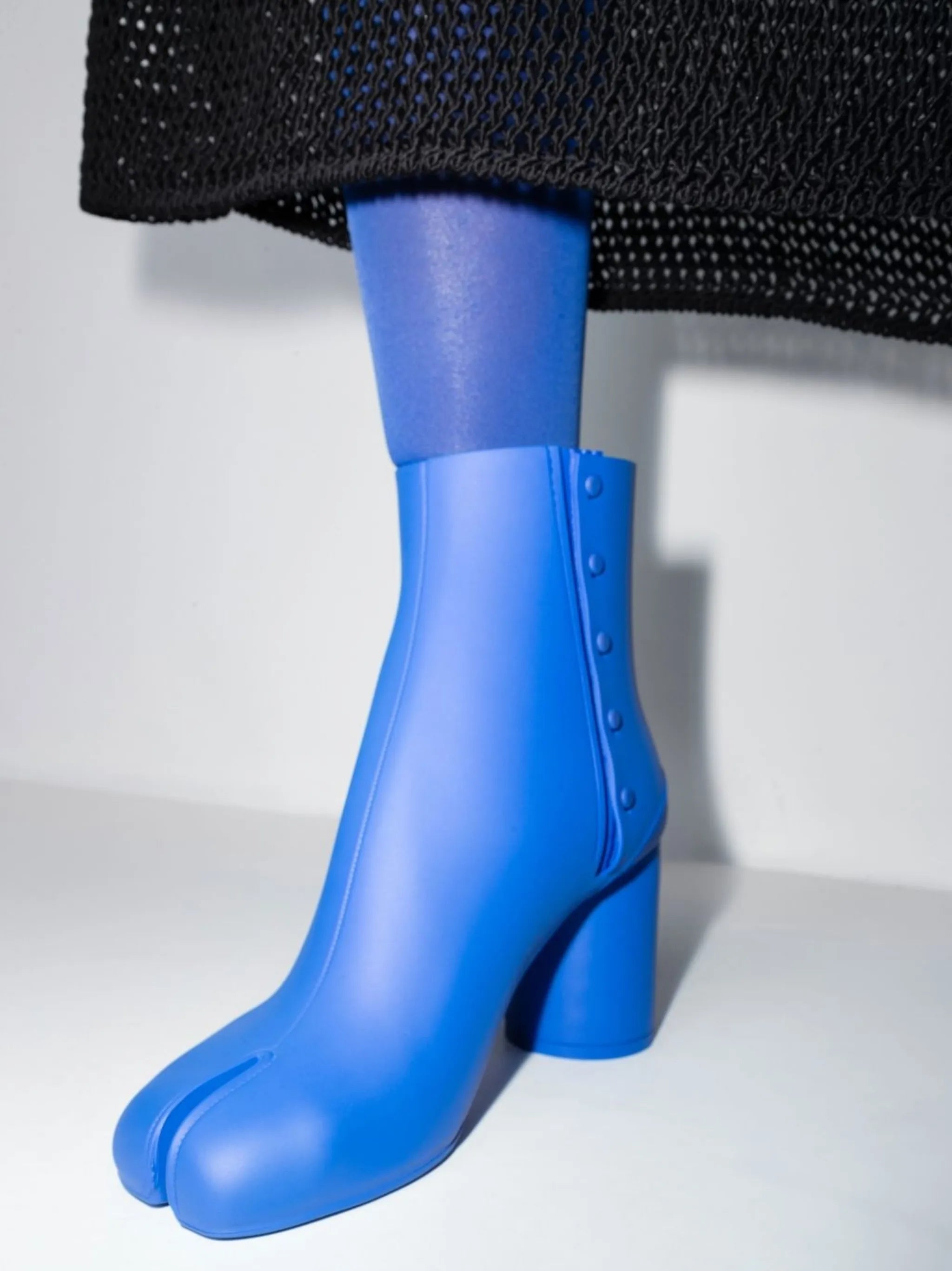 Tabi ankle boots