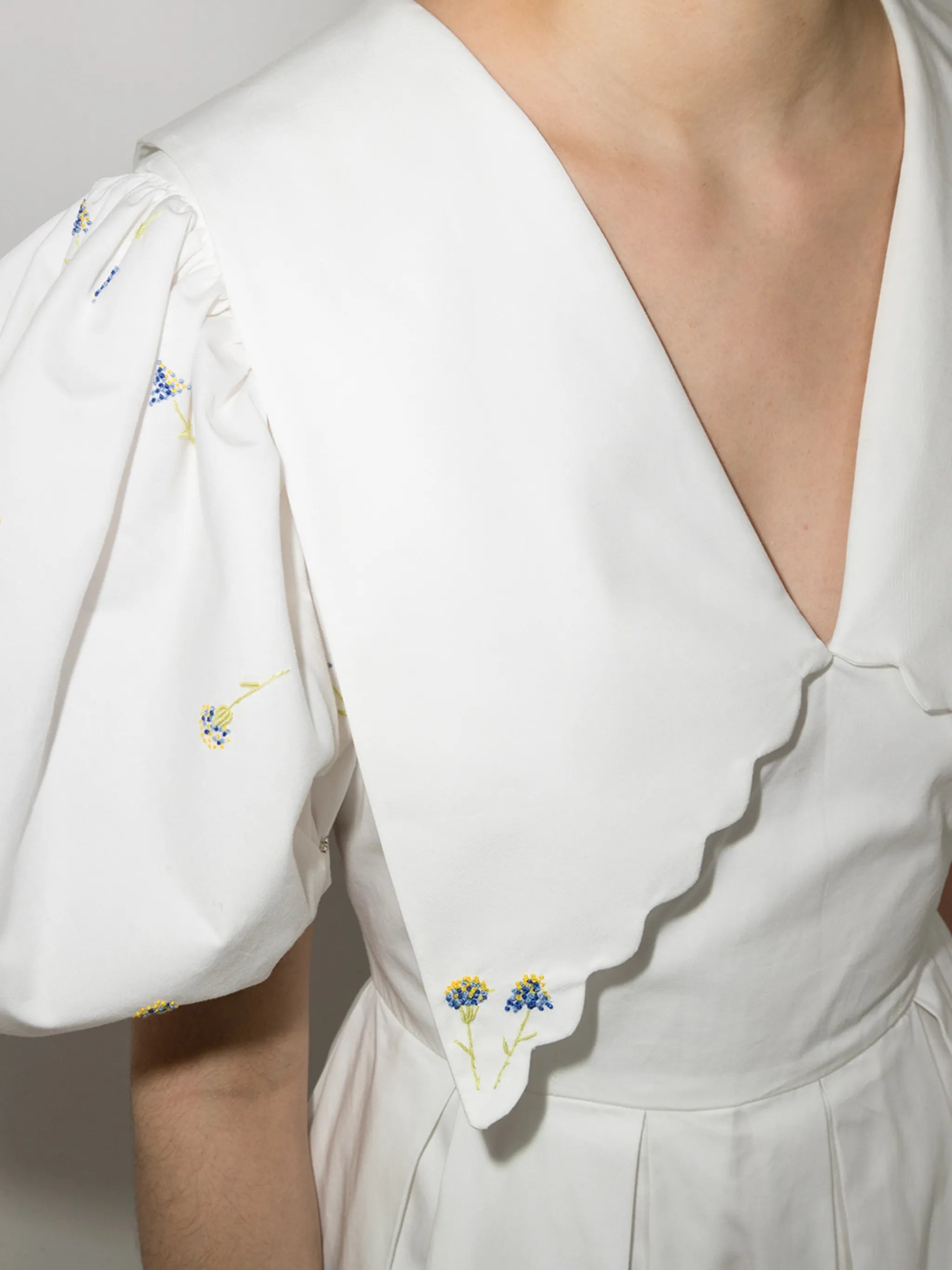 embroidered puff-sleeve dress
