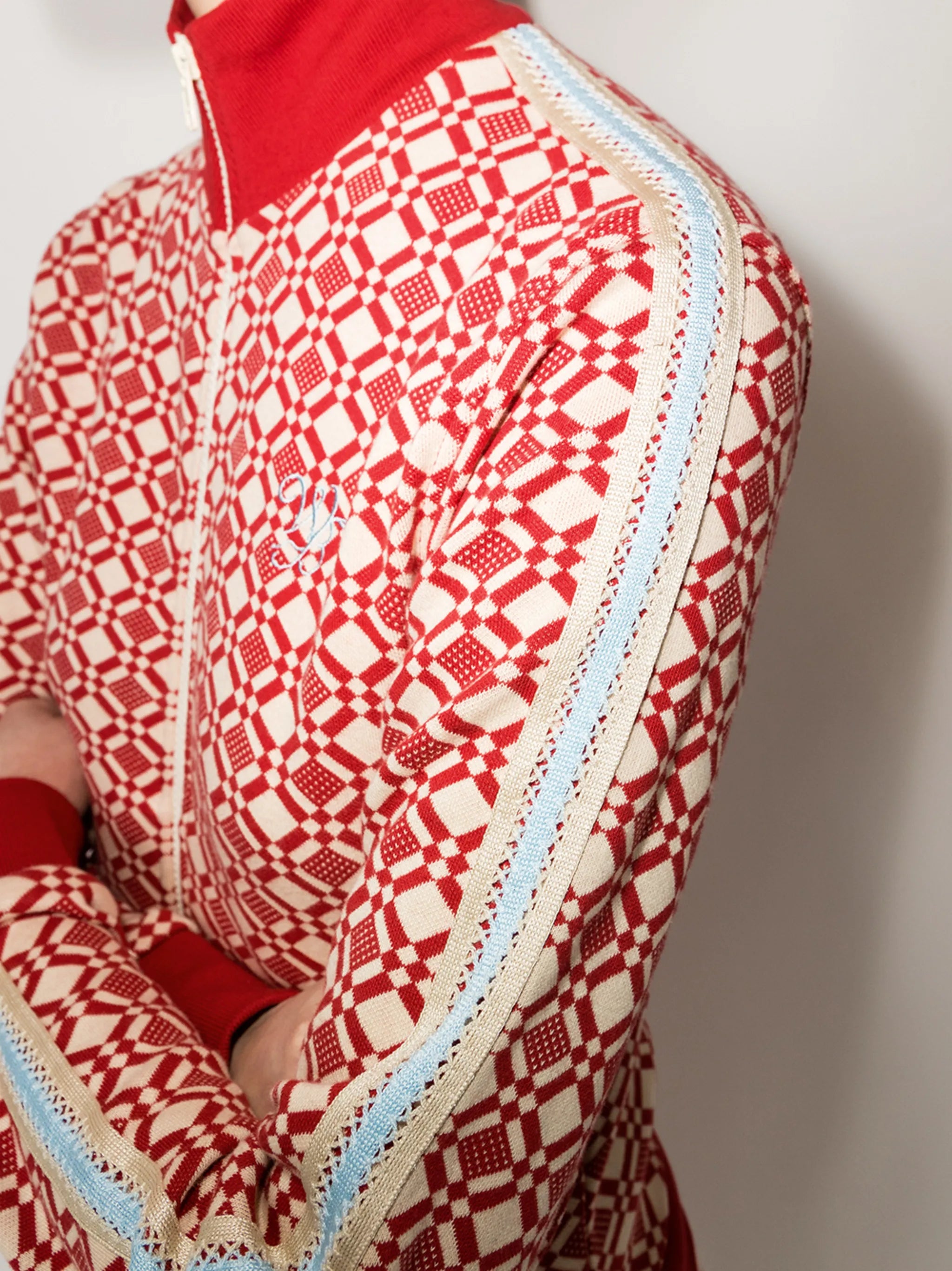 Power high-neck jacket