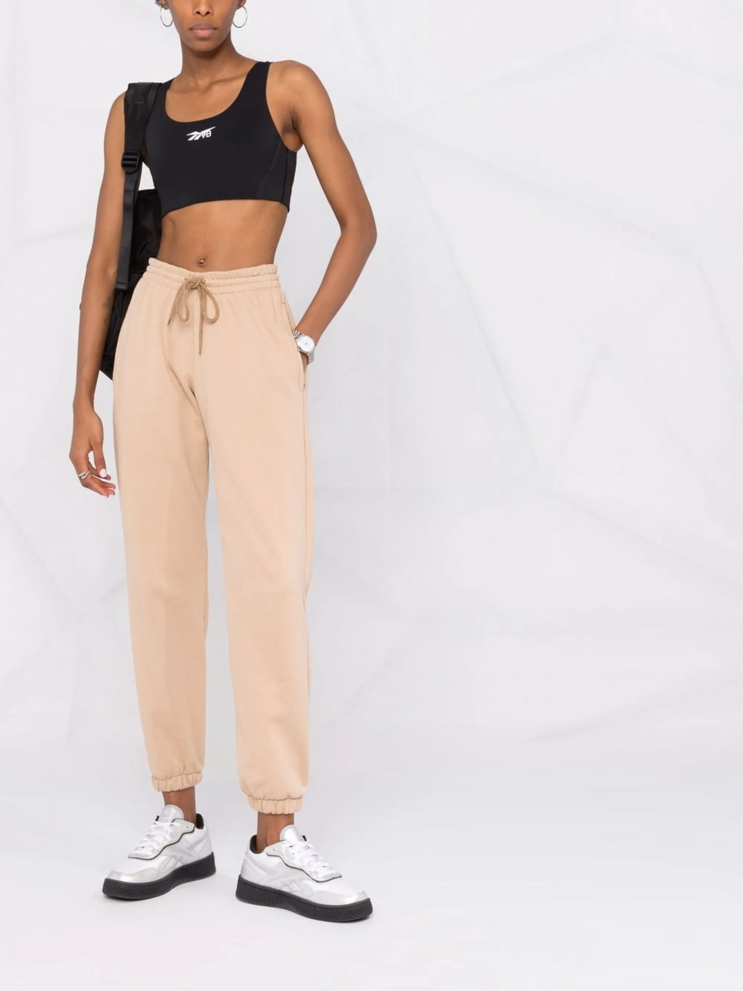 Bonded scoop-neck sports bra