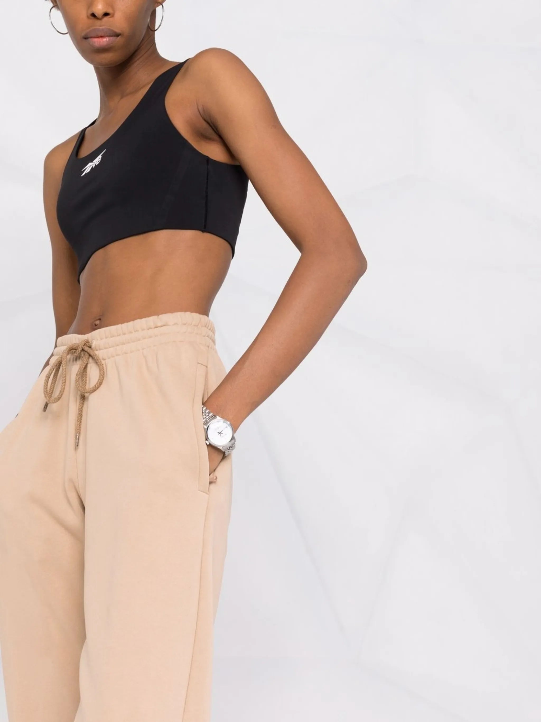 Bonded scoop-neck sports bra