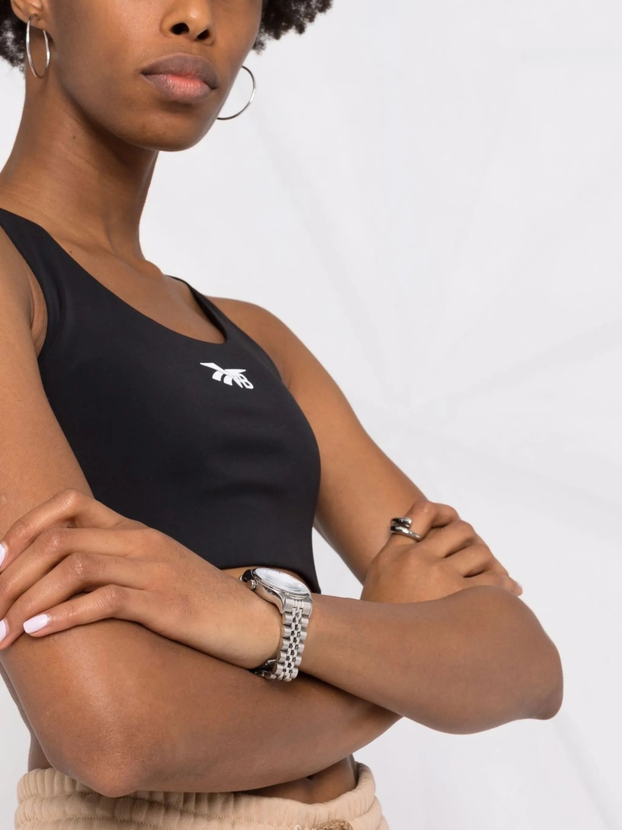 Bonded scoop-neck sports bra