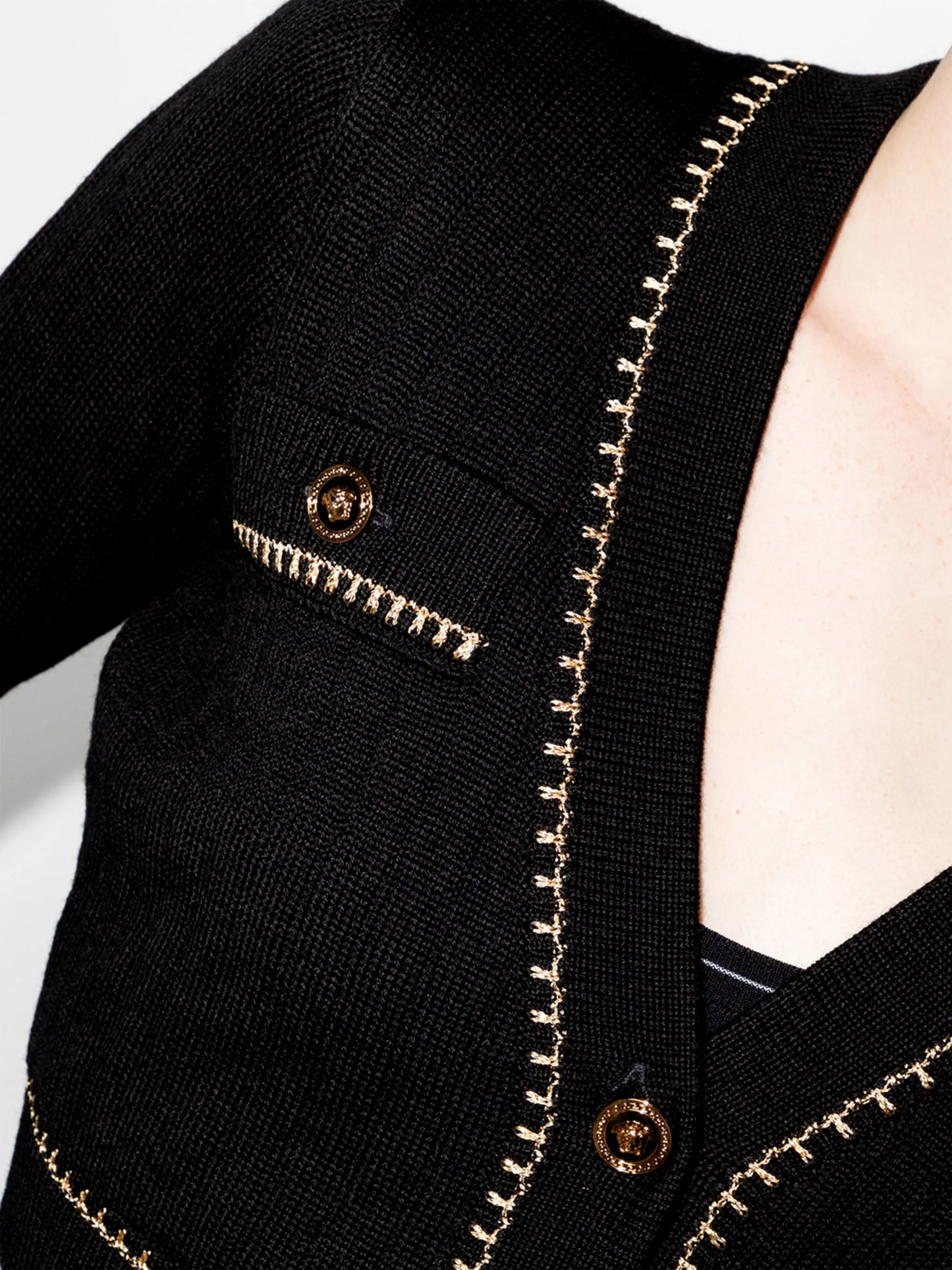 logo-button cropped cardigan