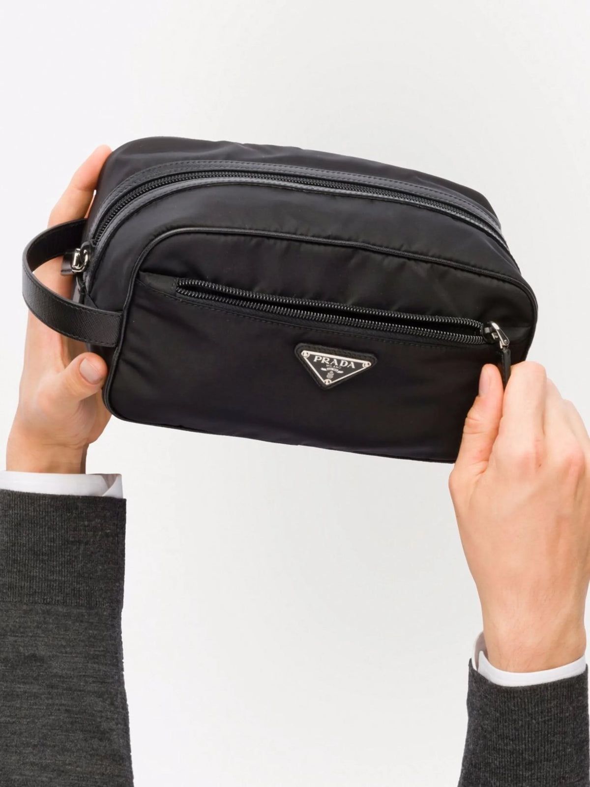 logo-plaque wash bag