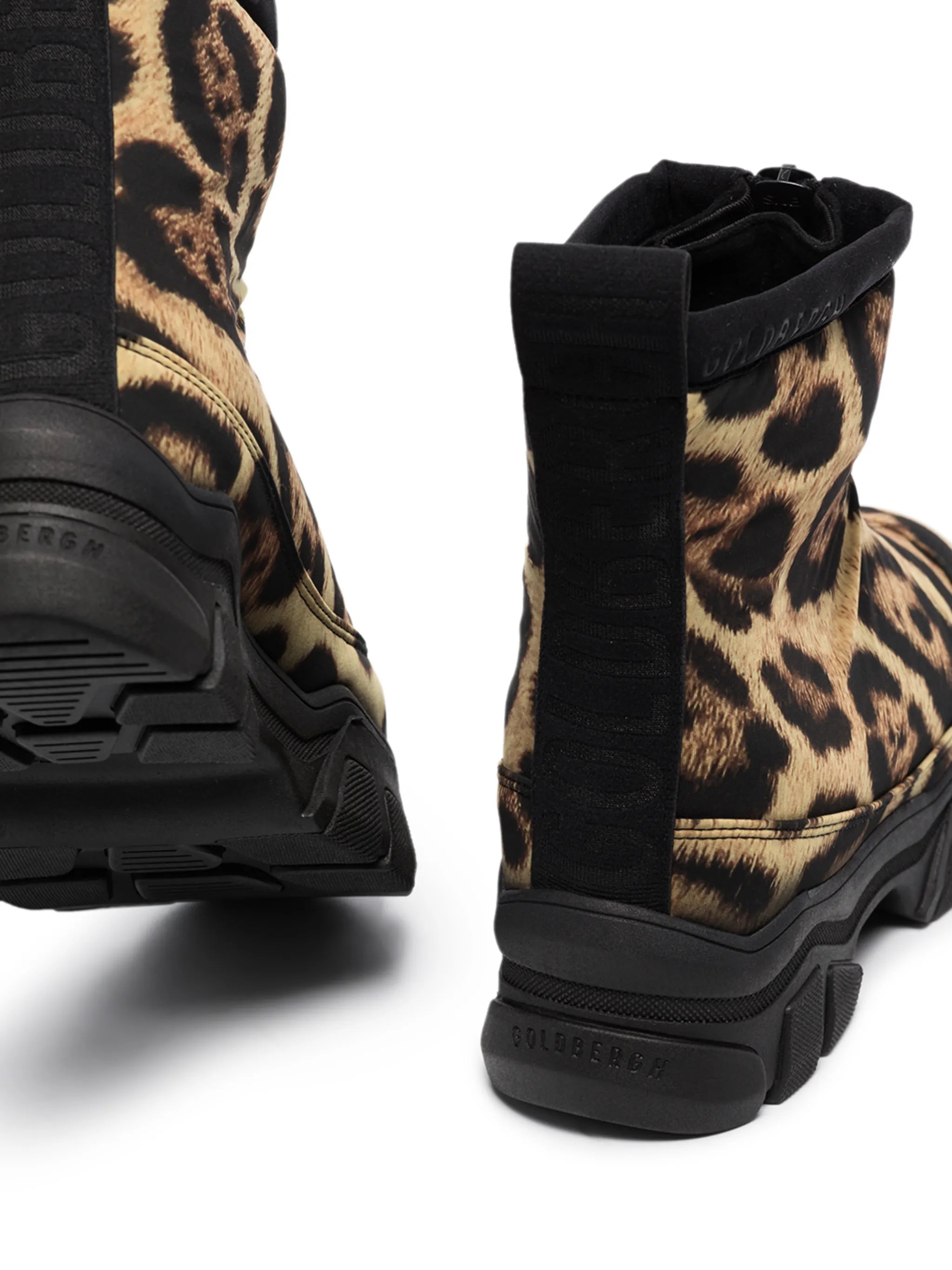 Stark jaguar print snow boots
