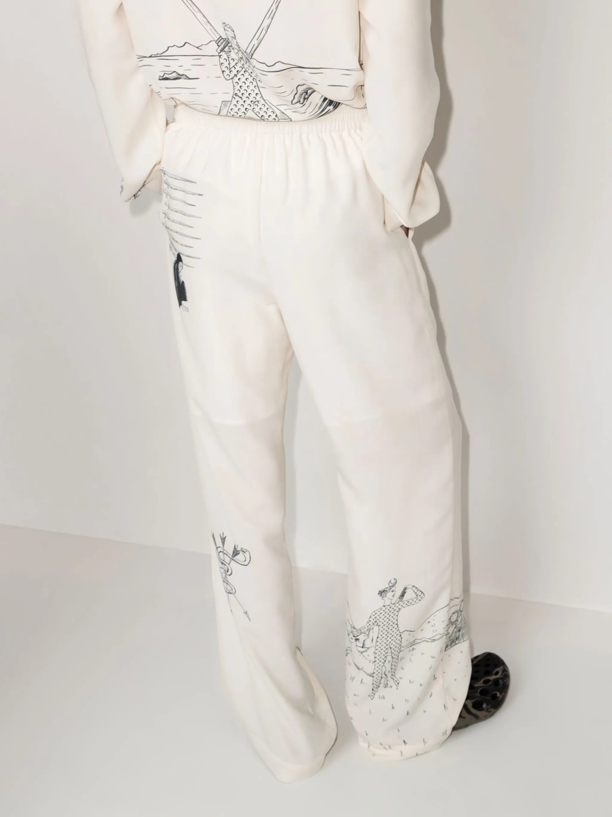 Lunar Reading printed trousers