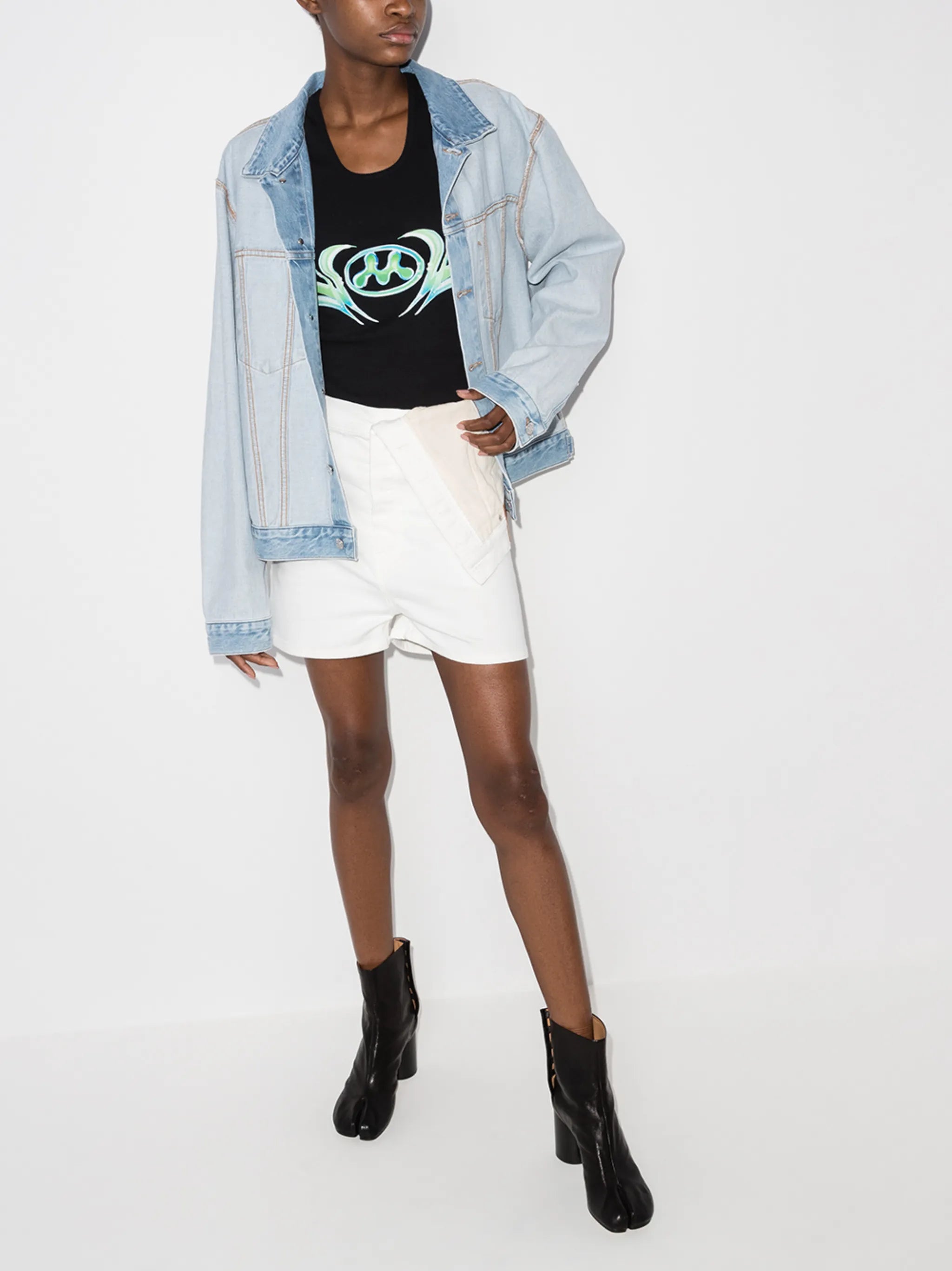 Classic asymmetric denim shorts