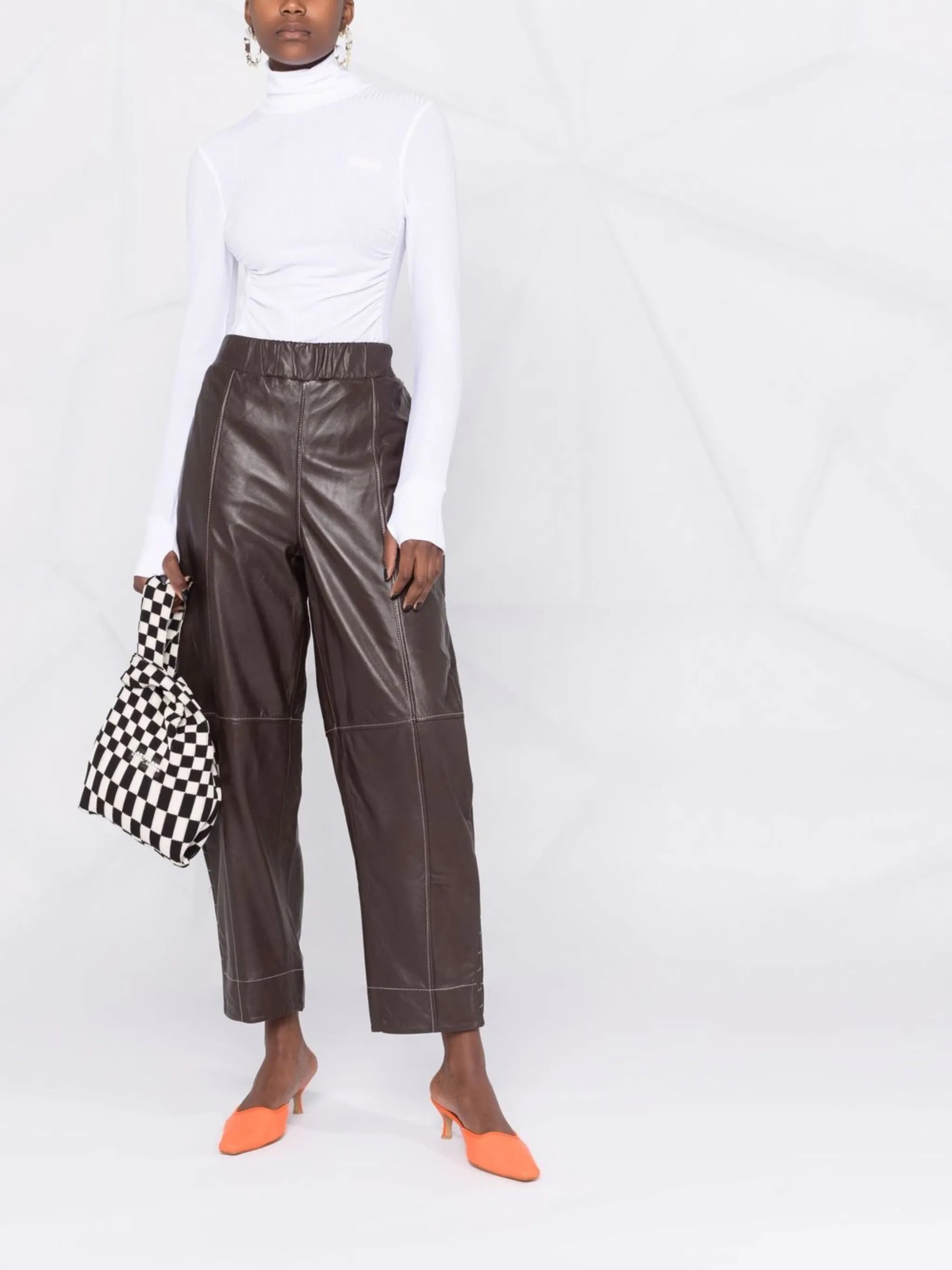 balloon-leg trousers