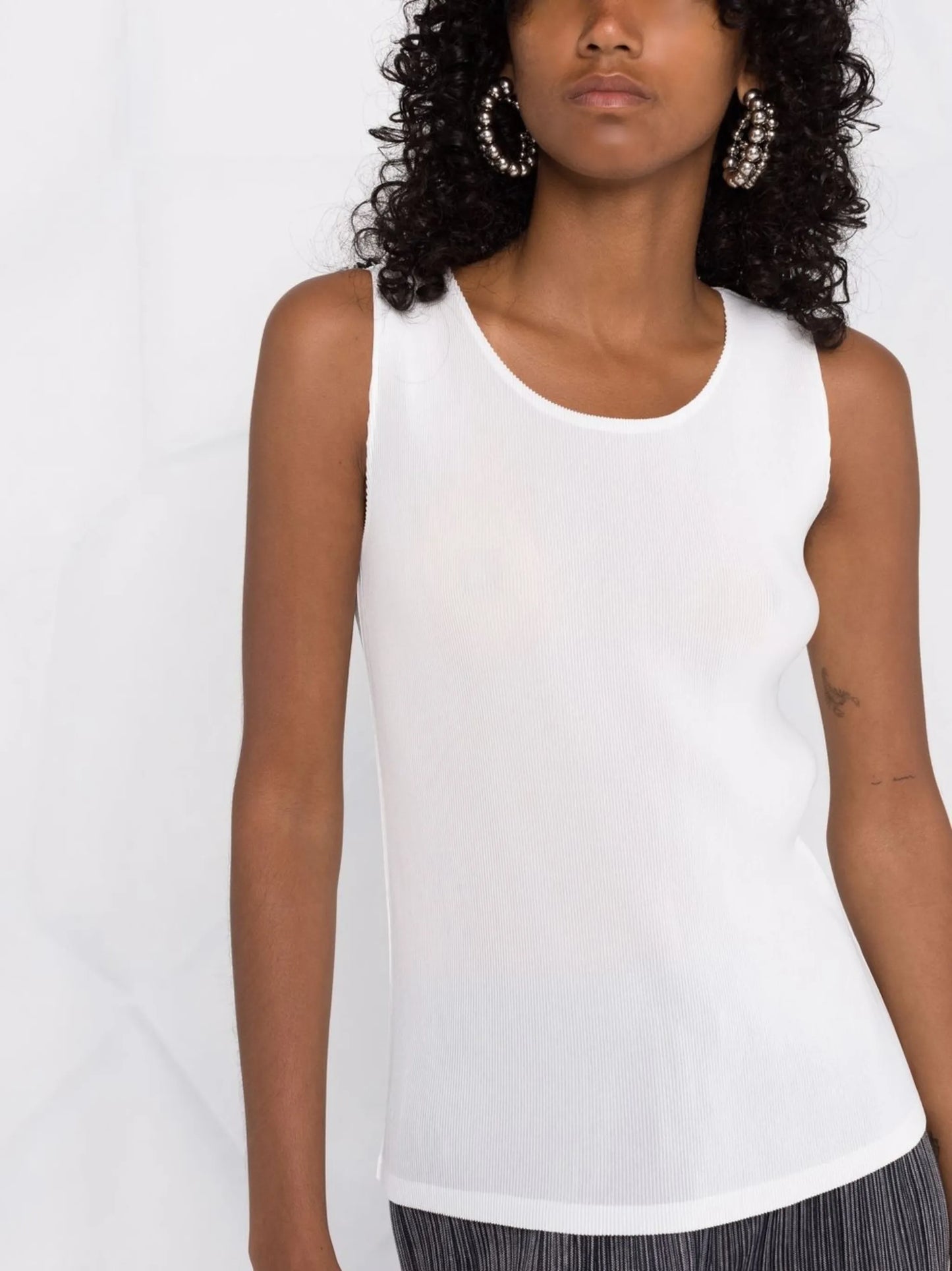 ribbed sleeveless vest