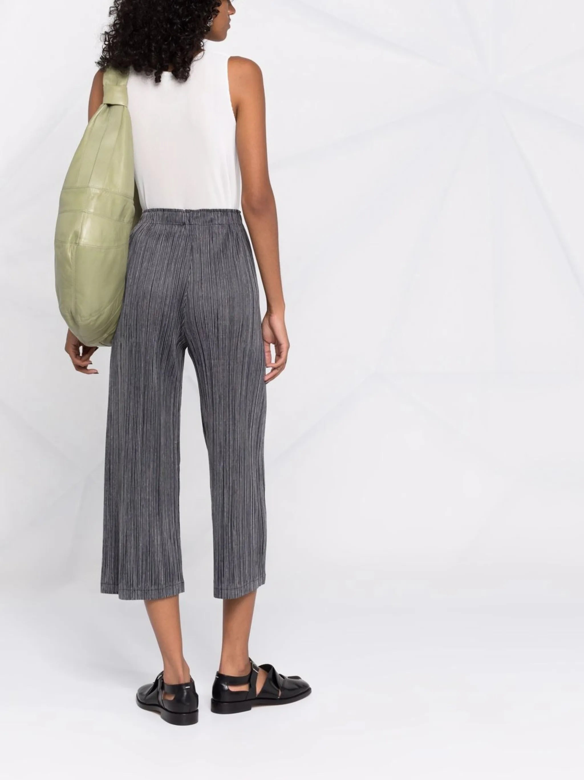 ribbed sleeveless vest