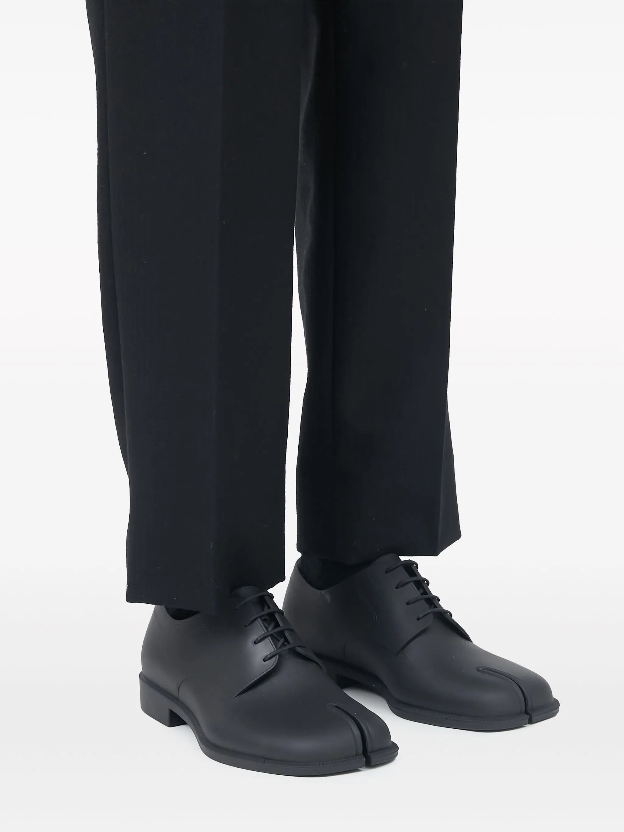 Tabi lace-up brogues