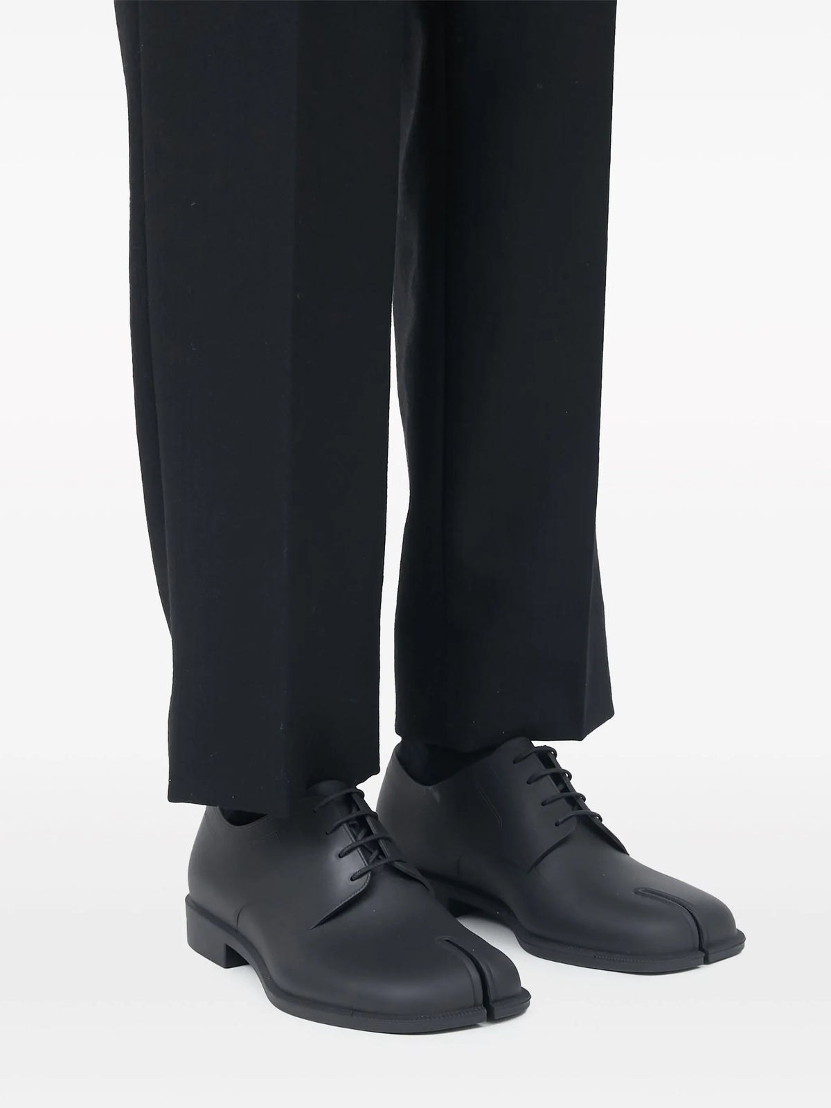 Tabi lace-up brogues